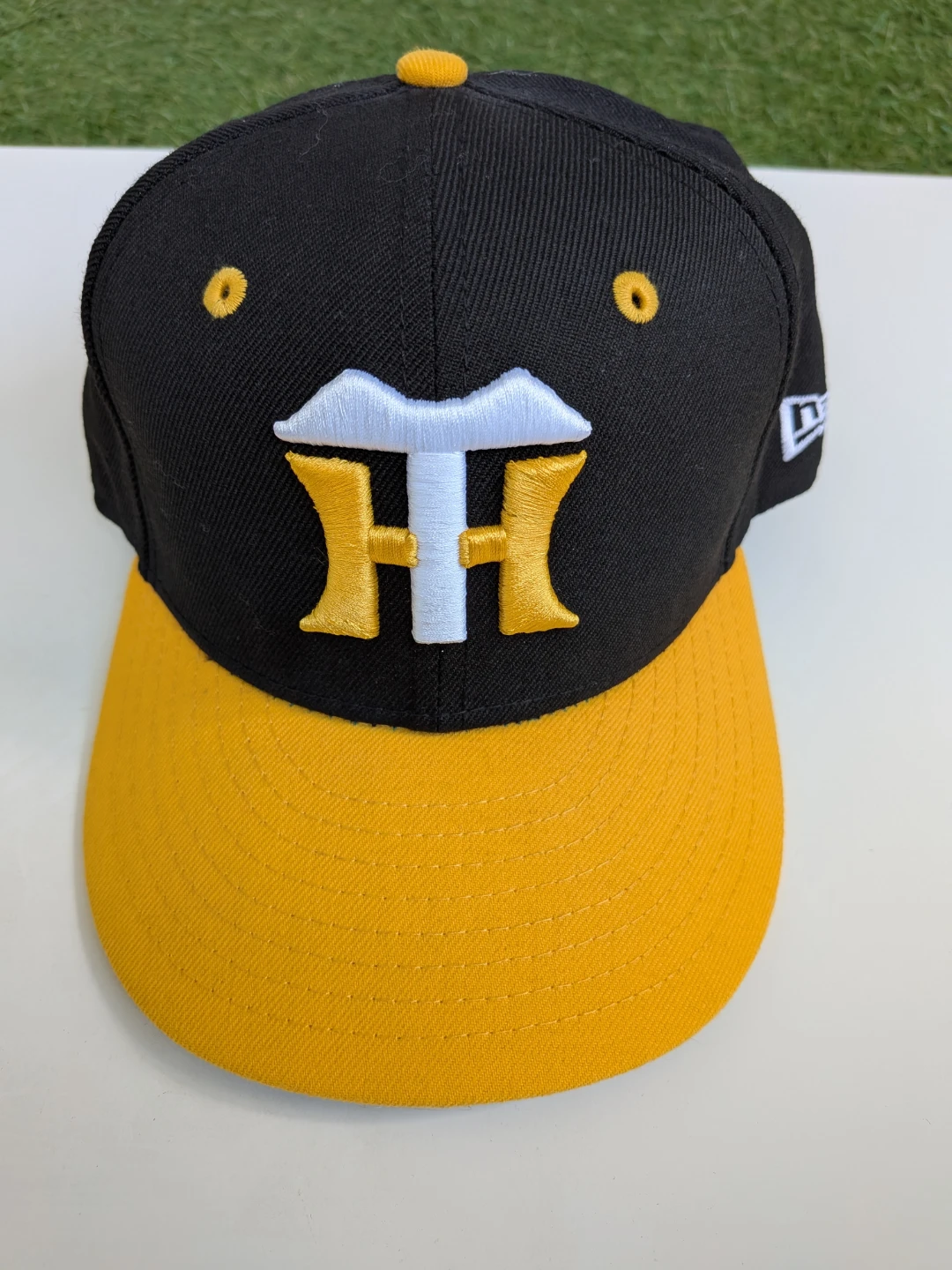 New Era HANSHIN TIGERS 59FIFTY Fitted Hat 7 1/8