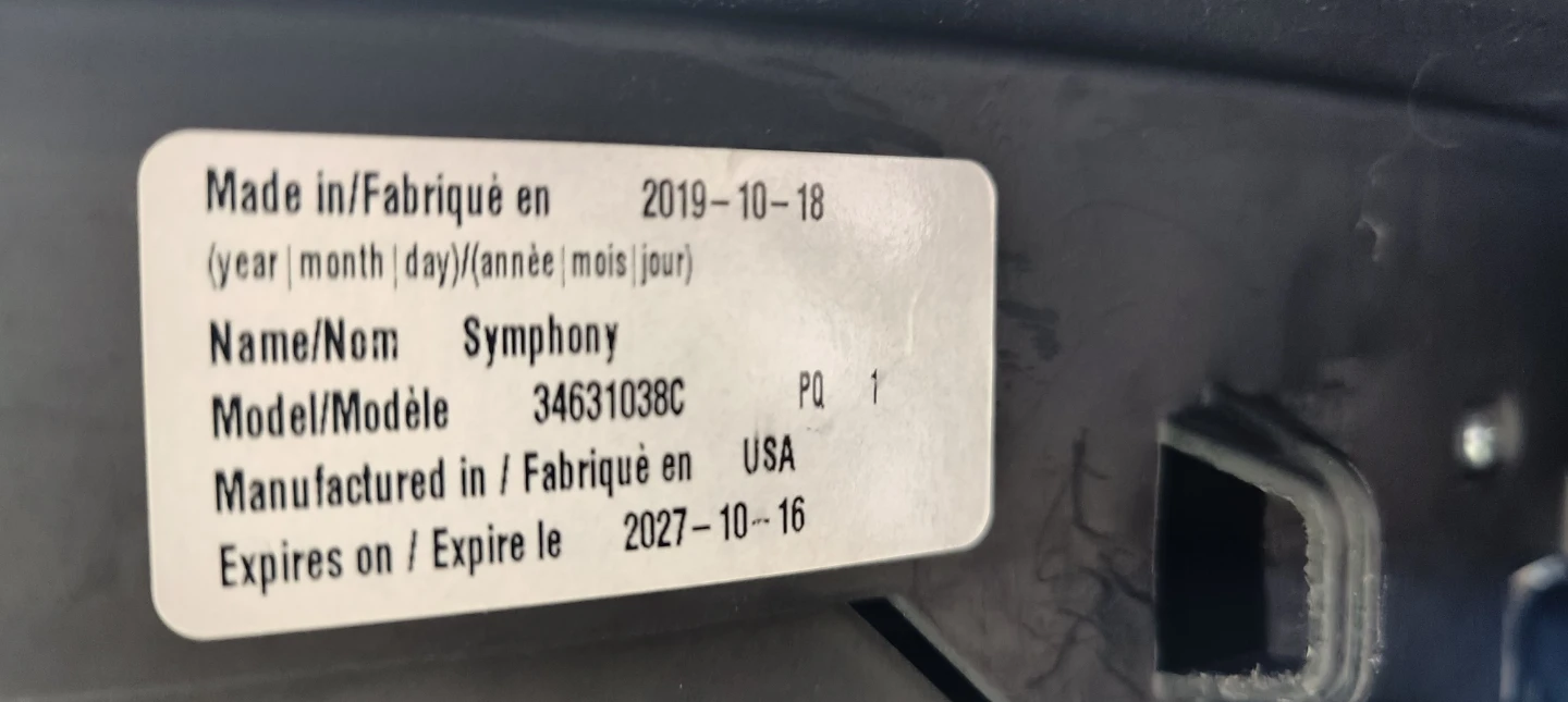PENDING PICK UP Evenflo Symphony Car Seat - photo 3