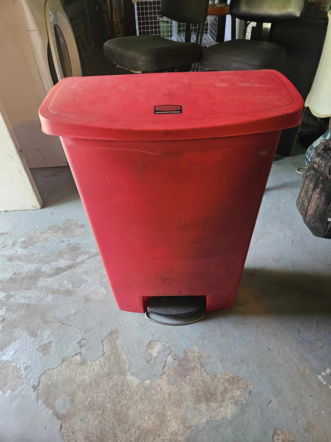 Rubbermaid Commercial Products Red Step Can Trash Bin - photo 2