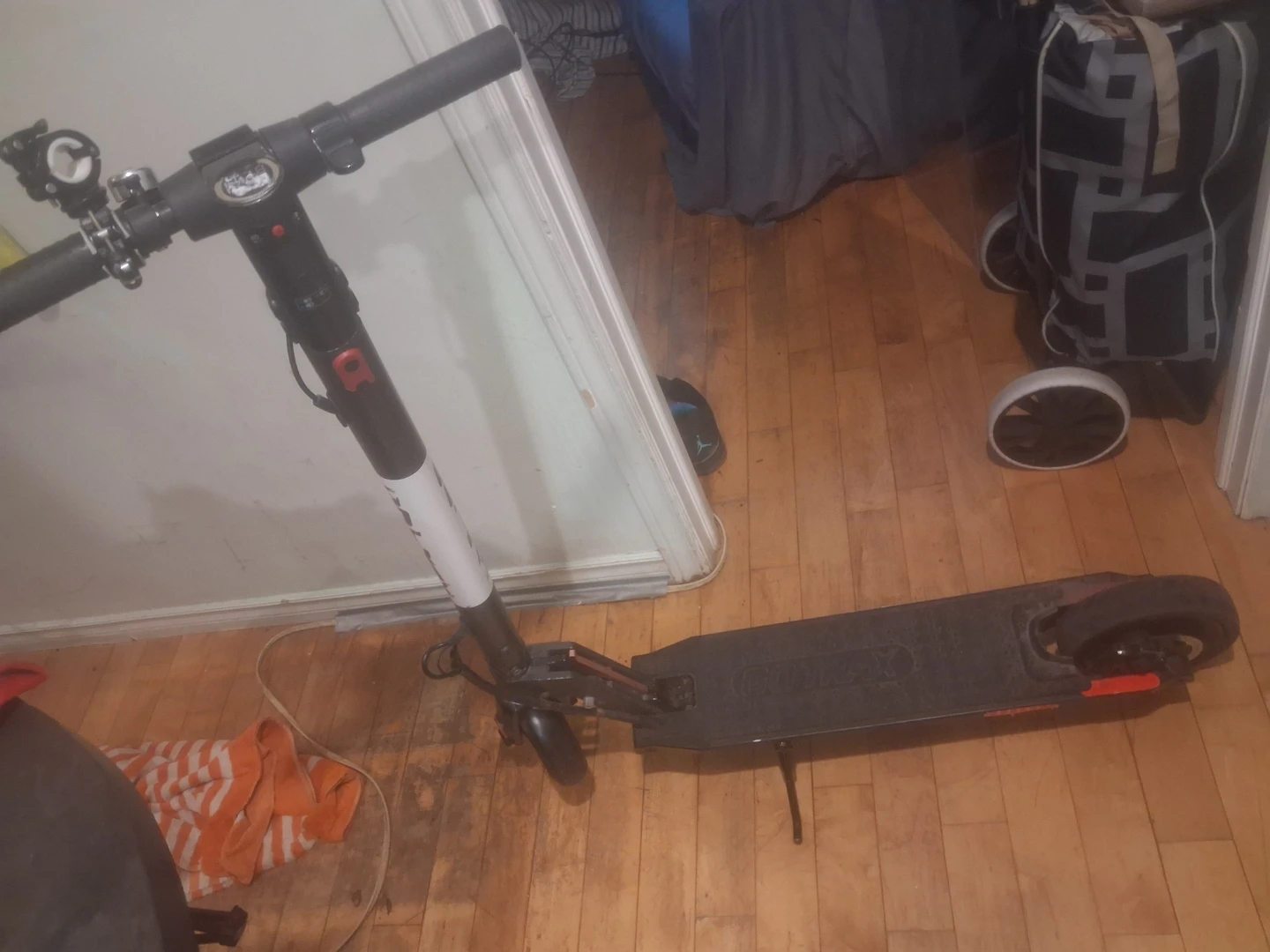 GOTRAX Electric Scooter - photo 2