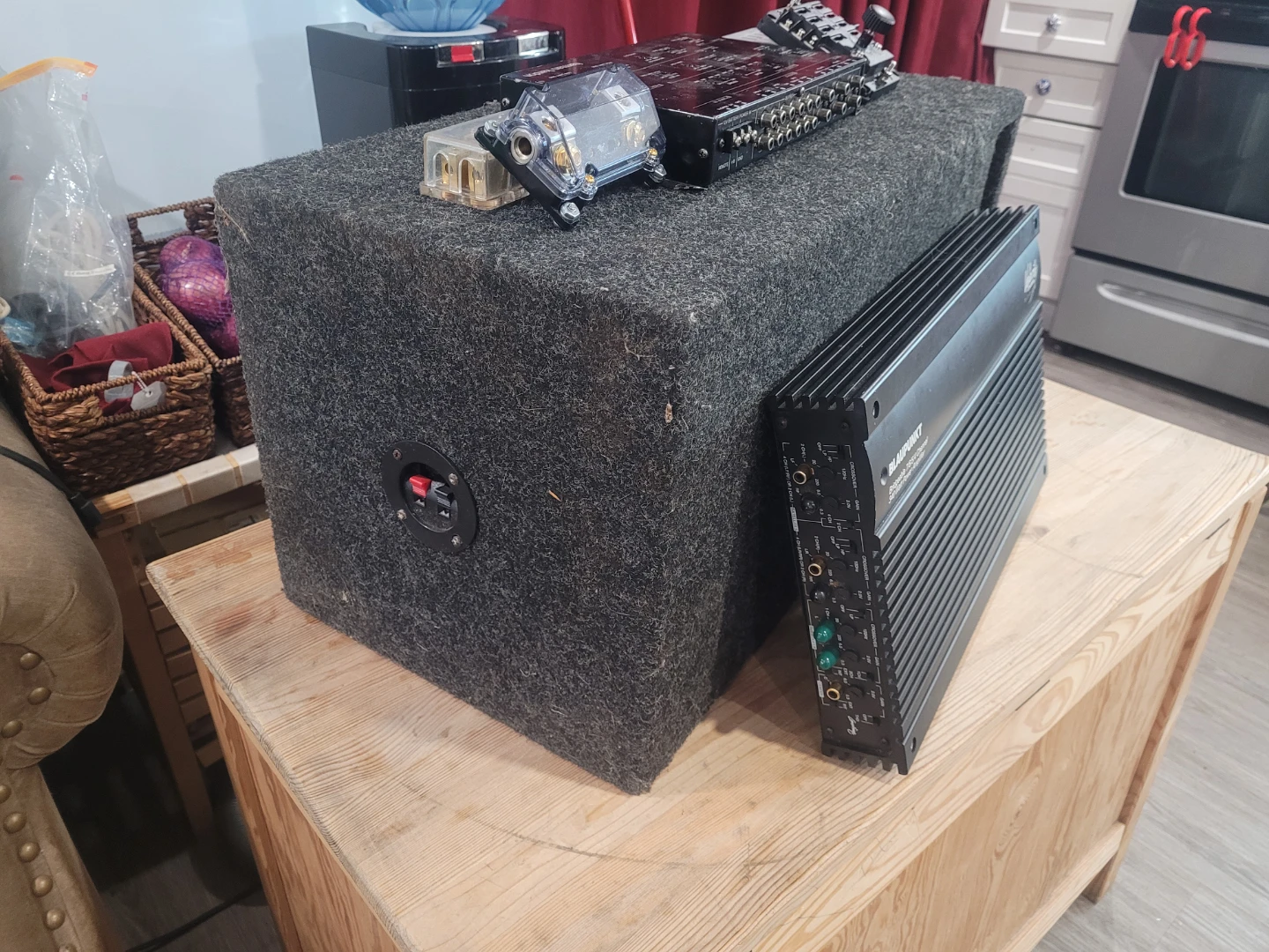 Blaupunkt Velocity 340 Watt 7/6/5/4 Channel Power Amplifier - photo 4