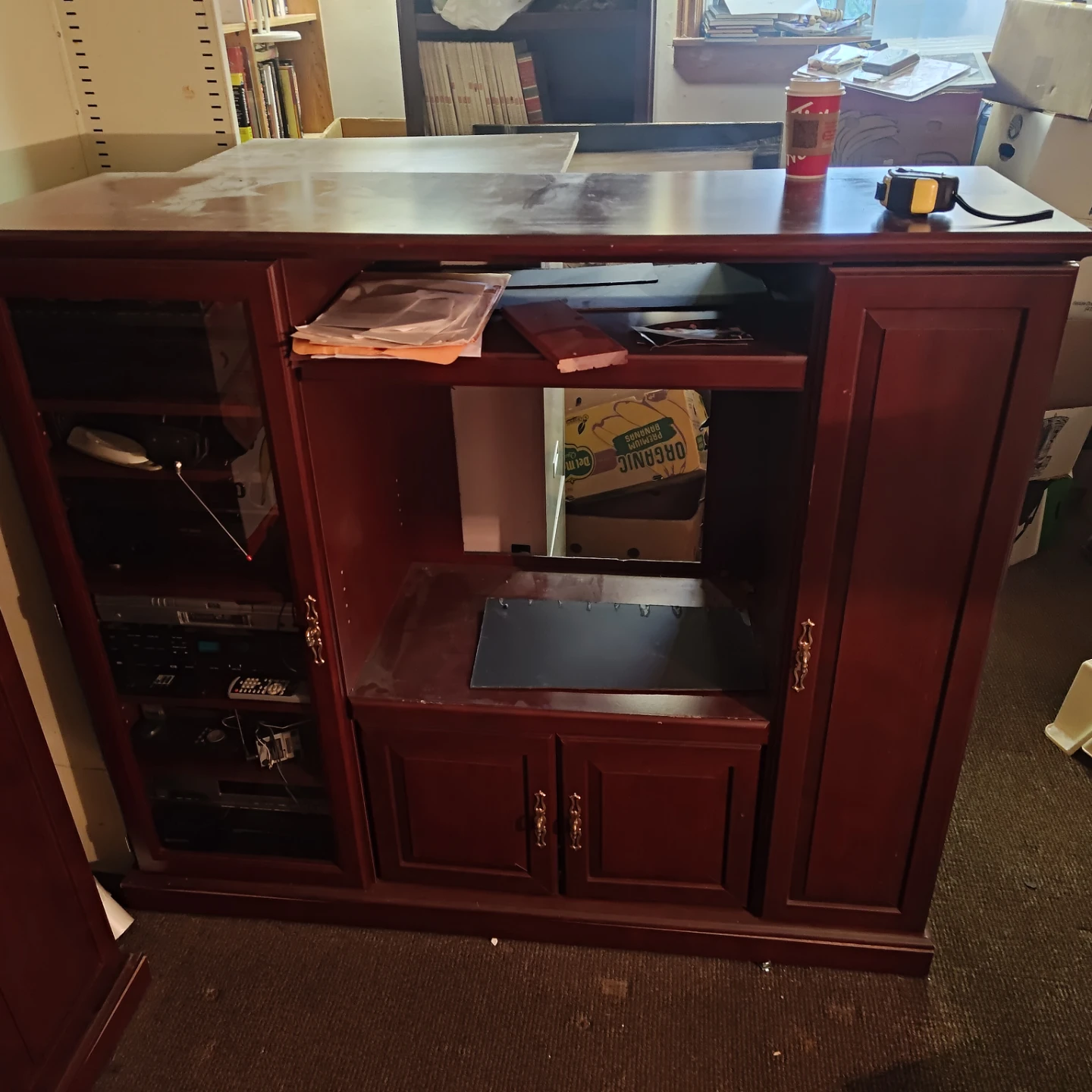 Cherry Wood Entertainment Console with Glass Doors 2 sizes - photo 3