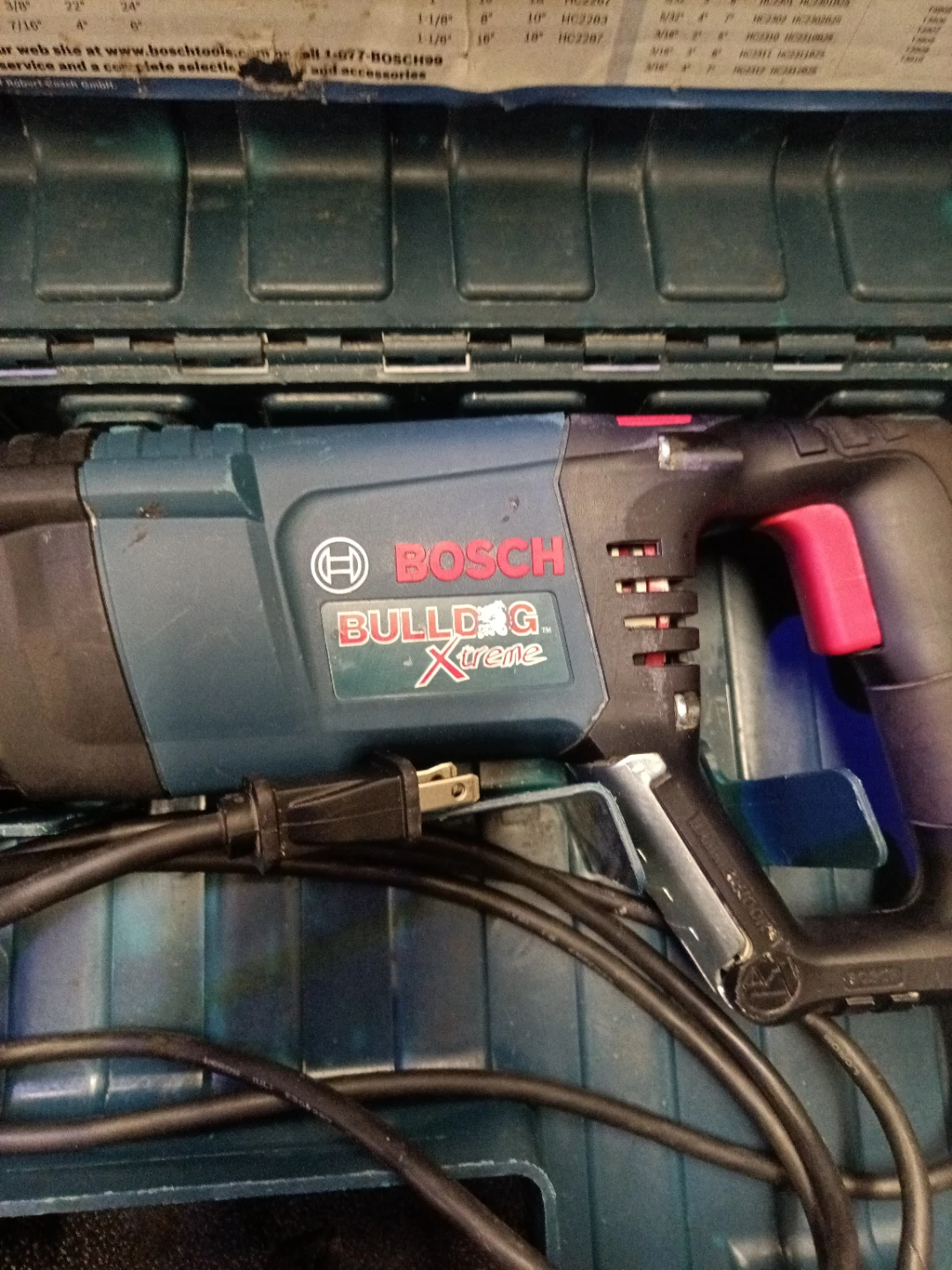 Bosch Bulldog Xtreme Rotary Hammer Drill - photo 2