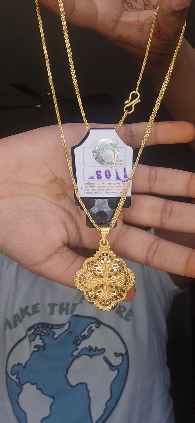 Gold Tone Filigree Pendant Necklace - photo 3