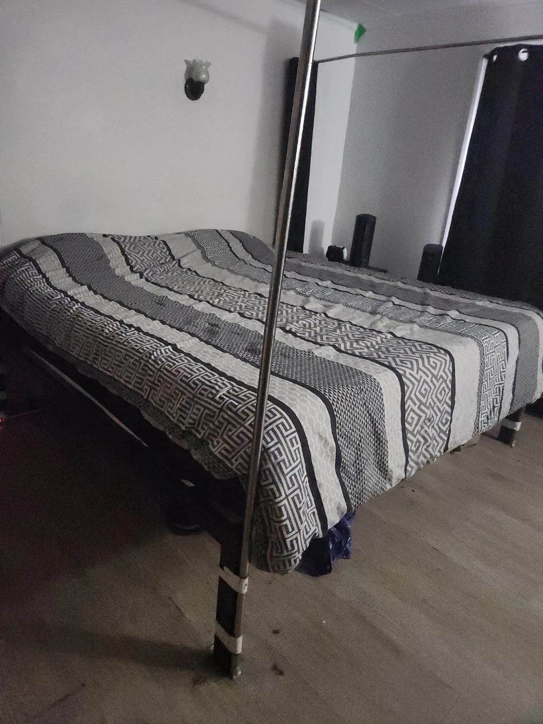 King Size Bed and mattress  (brand) secret land - photo 4