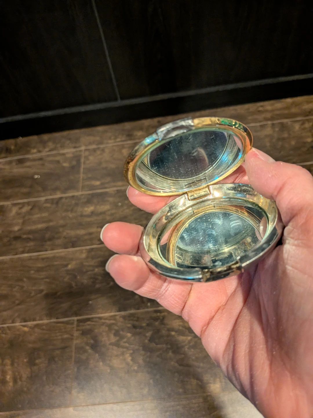 Silver Compact Mirror - photo 3