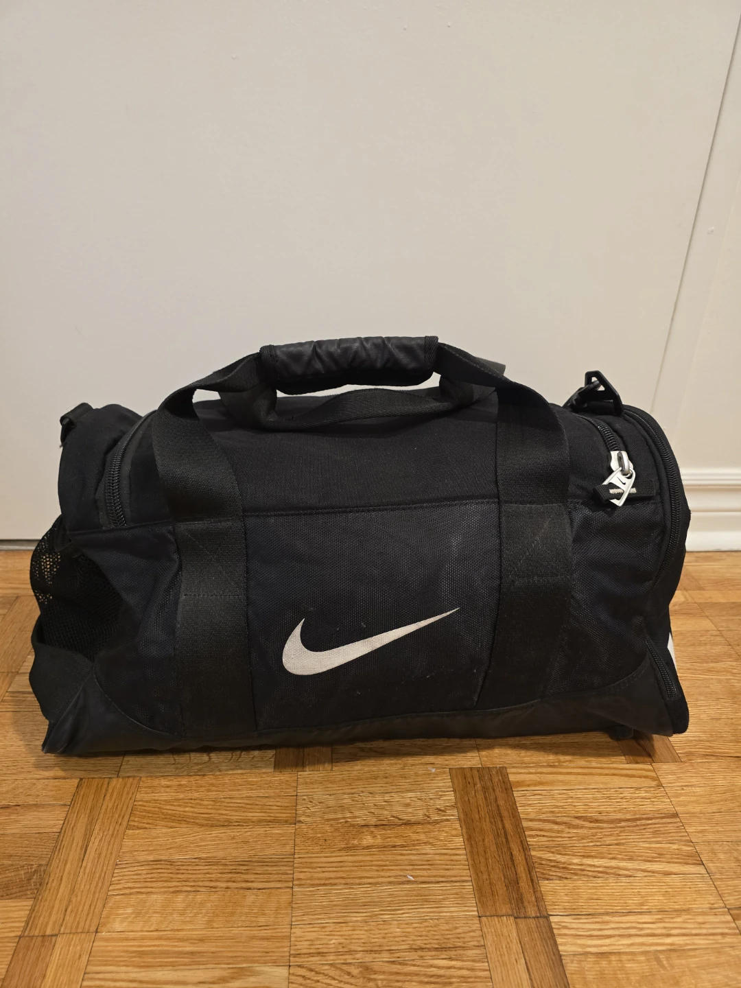 Nike small black duffel bag - photo 4
