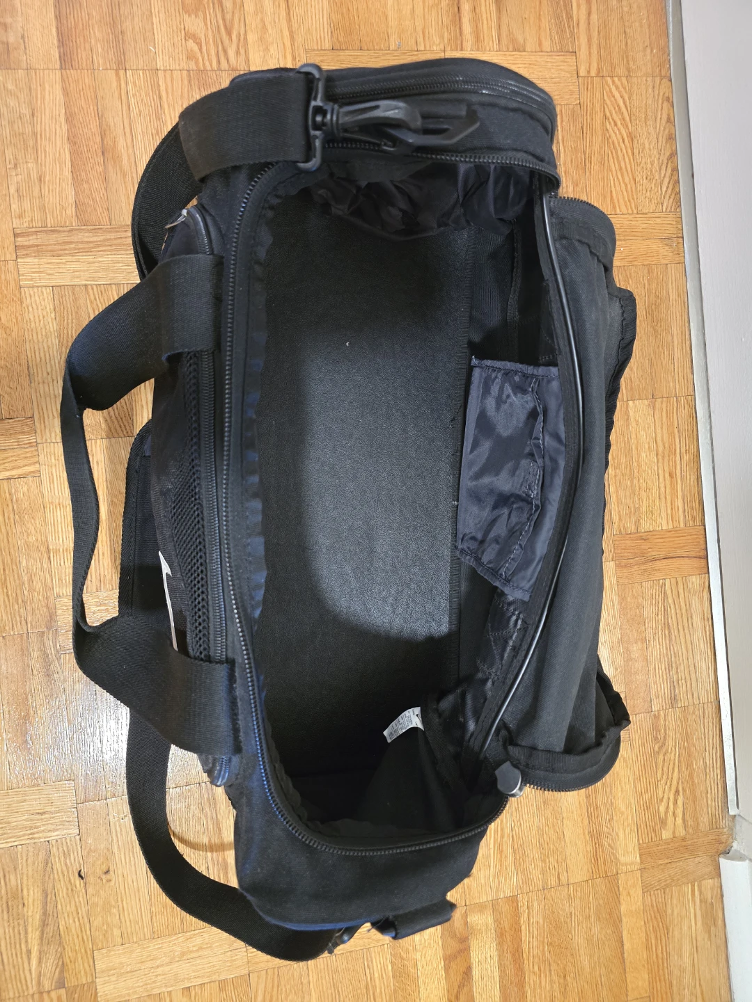 Nike small black duffel bag - photo 5