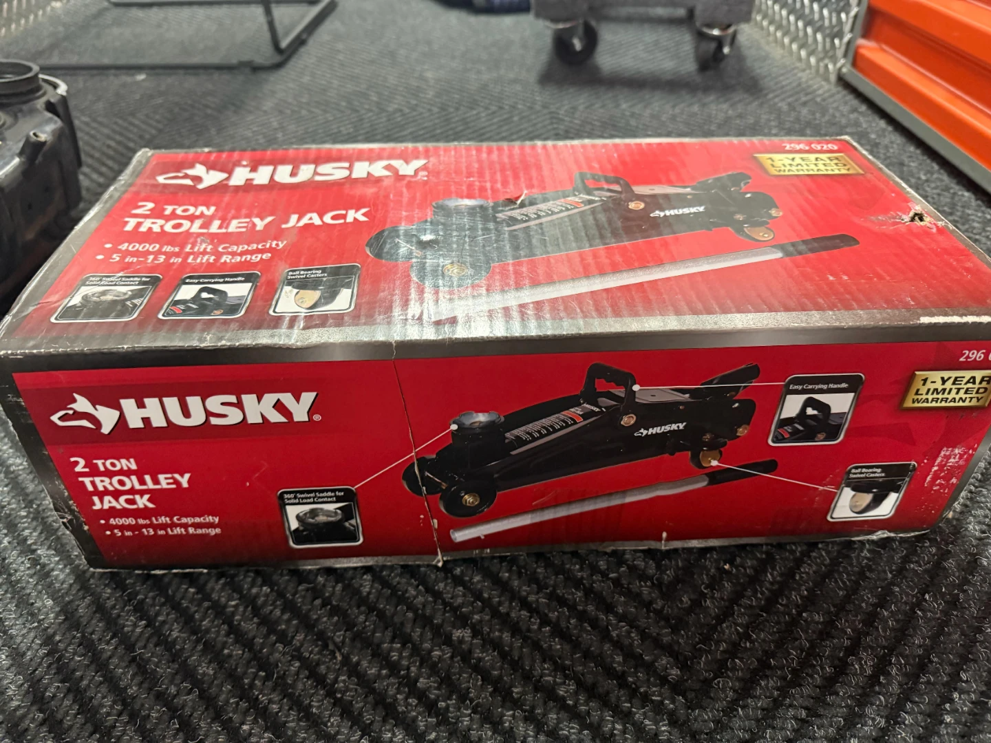 Husky 2 Ton Trolley Jack - photo 3