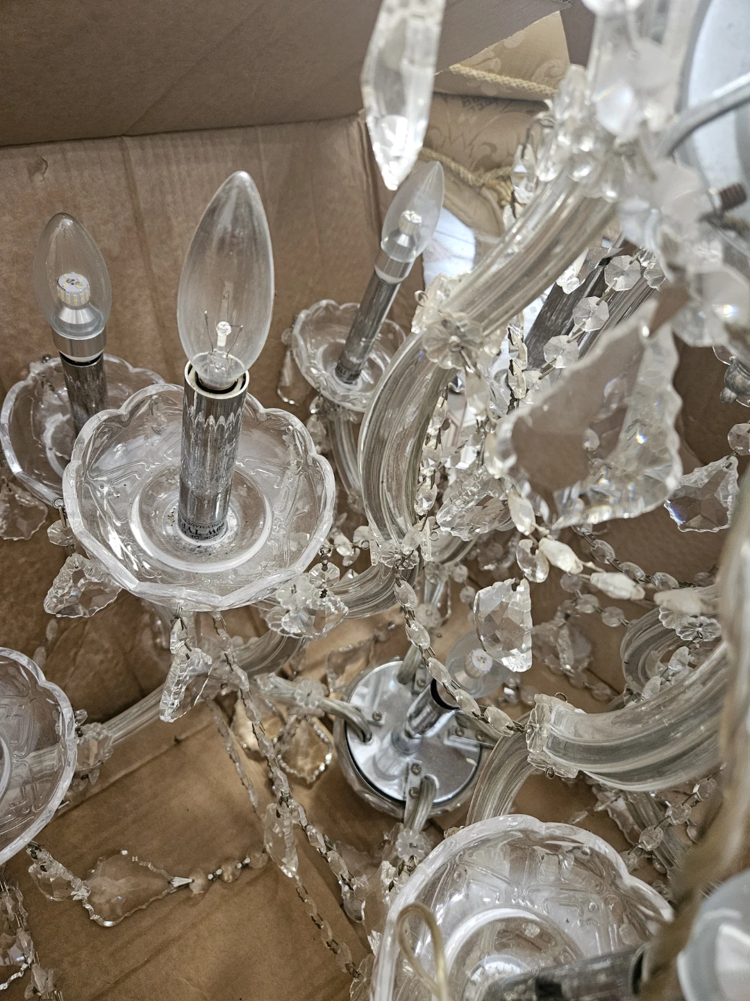 Beautiful 12 light crystal chandelier - photo 4