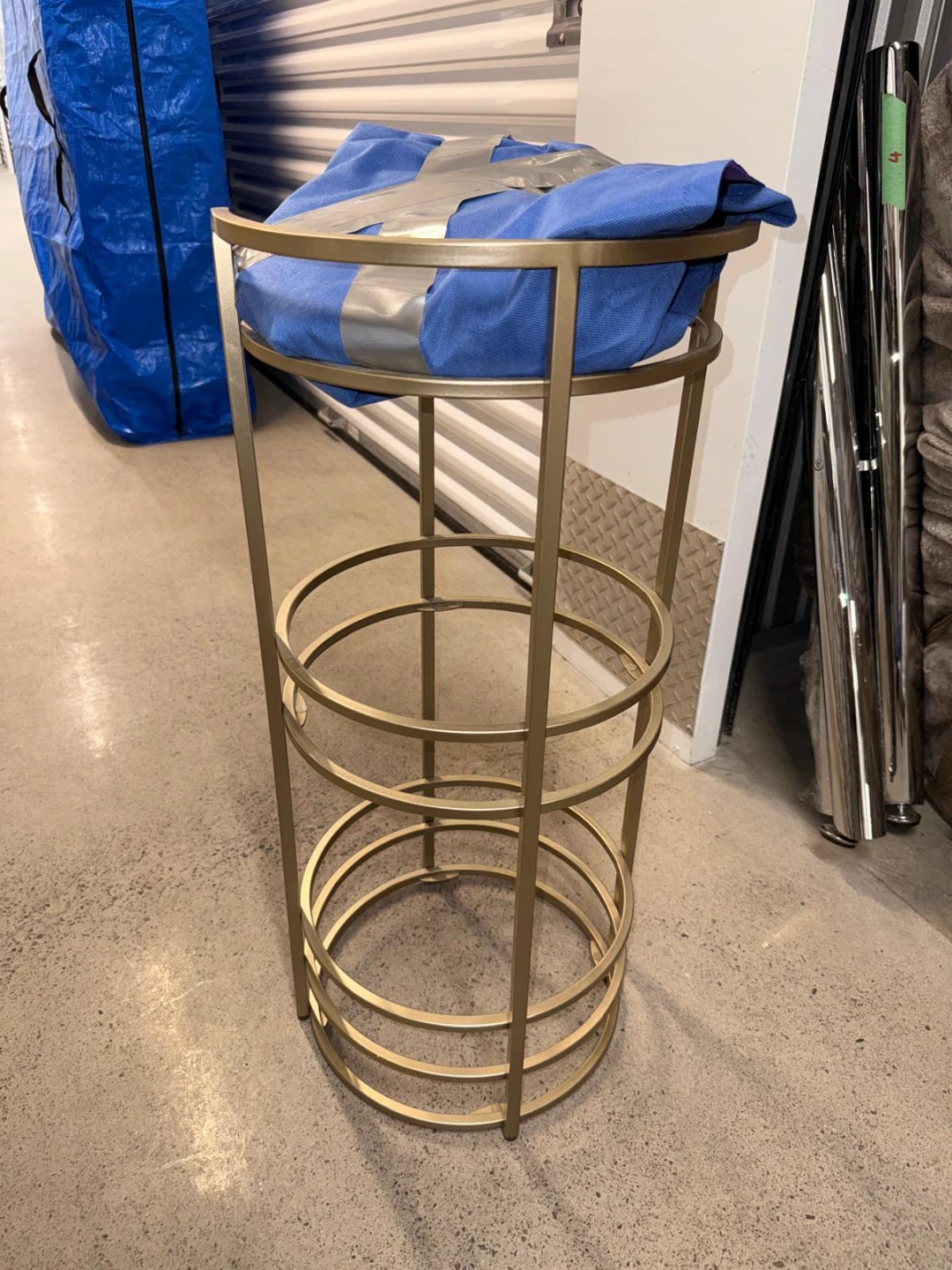Glass table stand