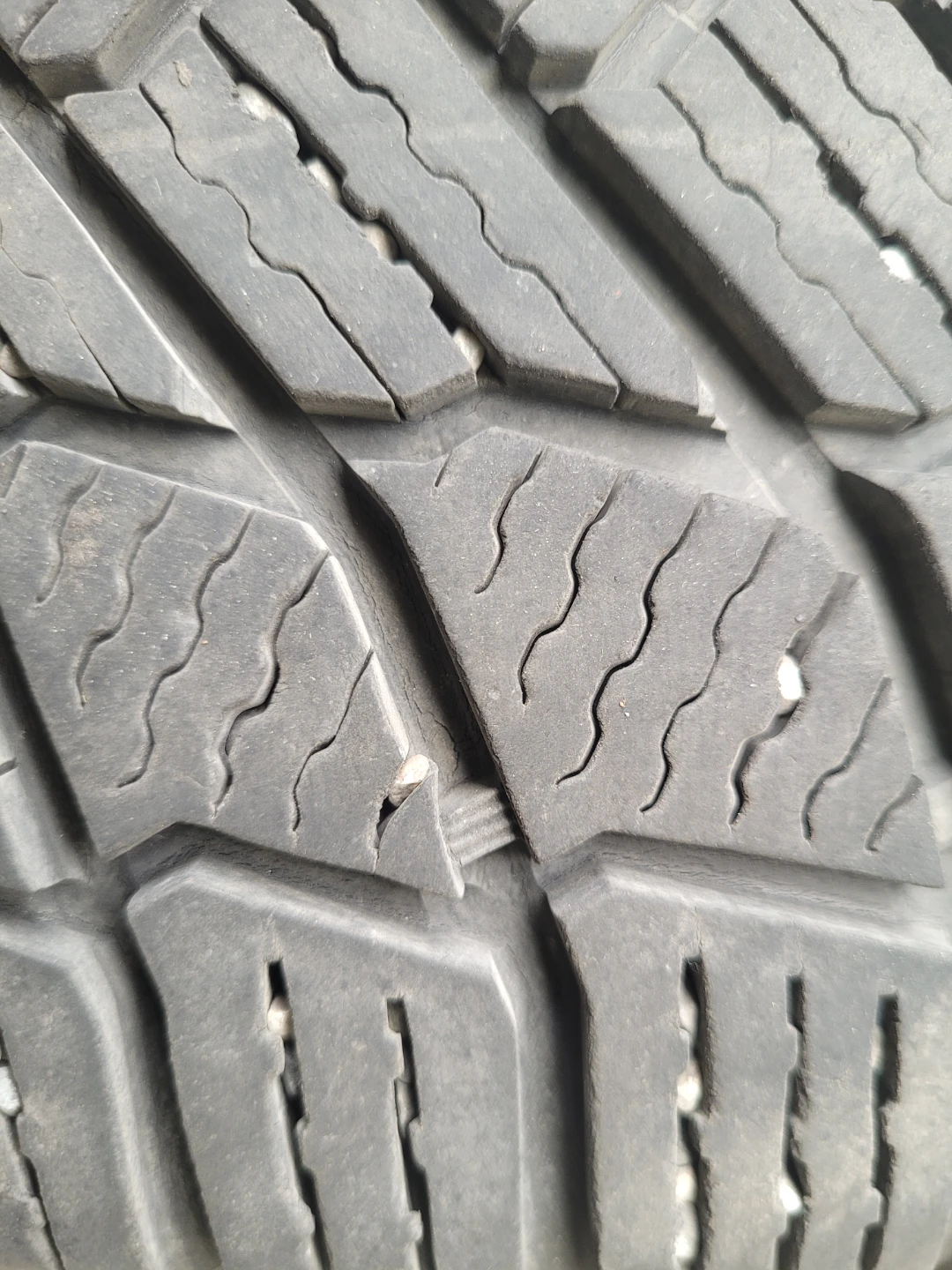 Winter tyre Michelin X-Ice Snow Tire 215/55R17 98H - photo 3