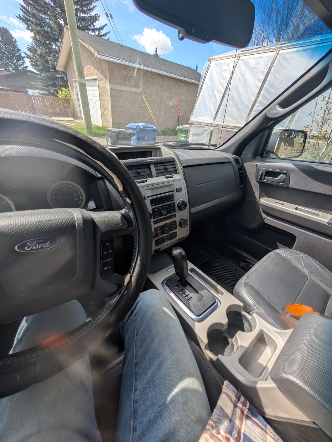 Ford Escape SUV - photo 3