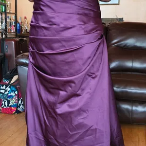 Women's Purple Strapless Gown