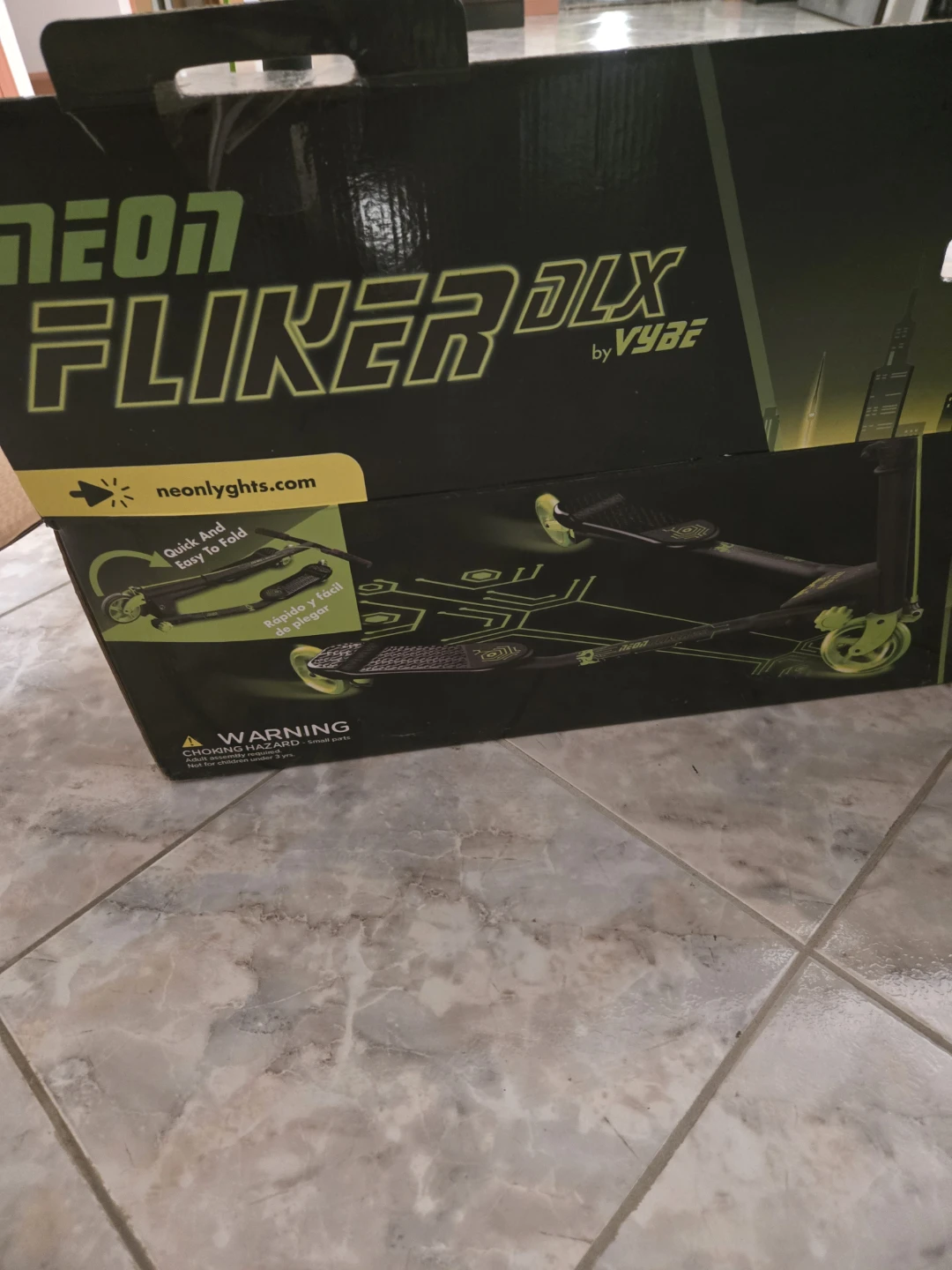 NEON FLIKER DLX 3-Wheel Scooter by VYBE - Green/Black - photo 2