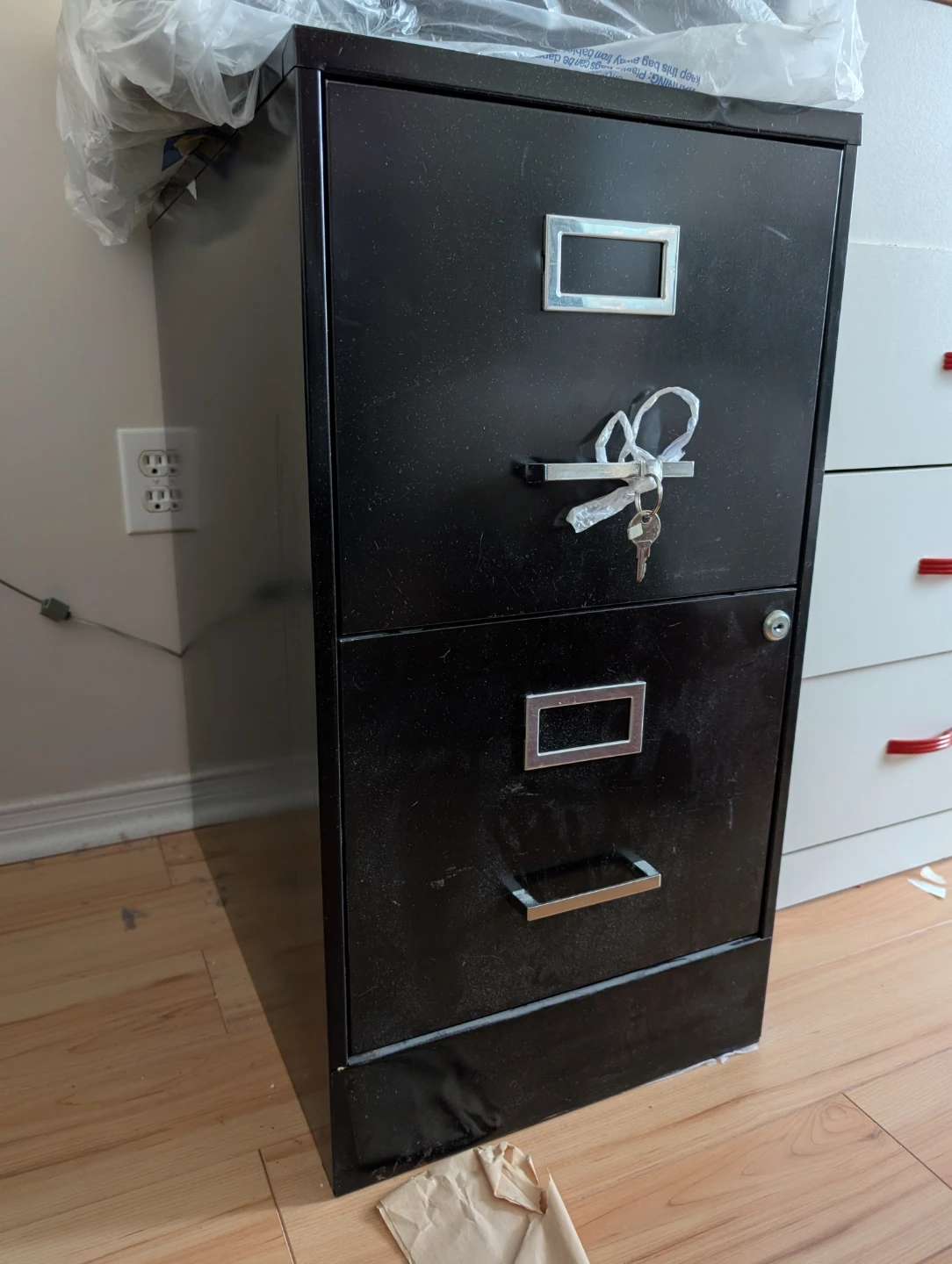 Black 2-Drawer Filing Cabinet with Lock and Keys - photo 3