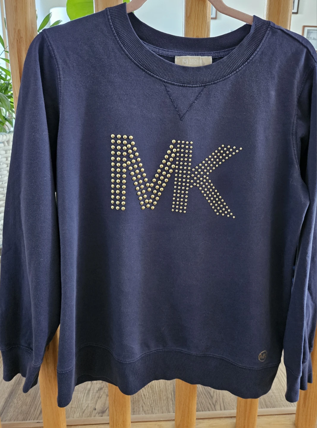 Women's top size M