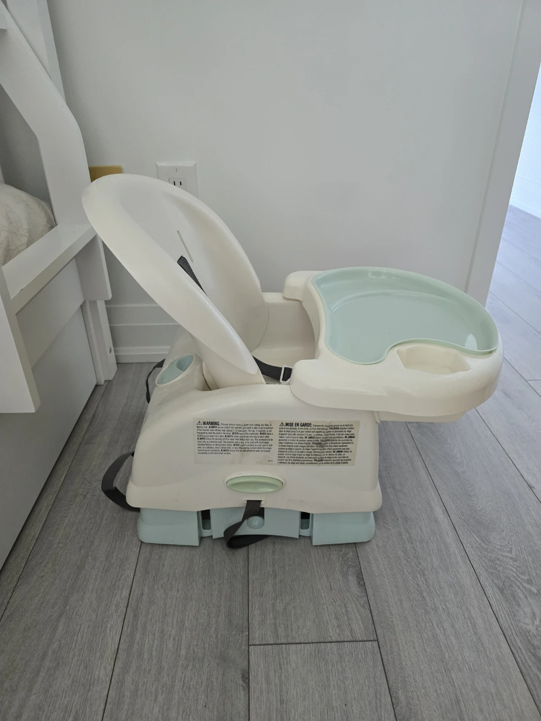 Safety 1st Booster Seat - photo 2