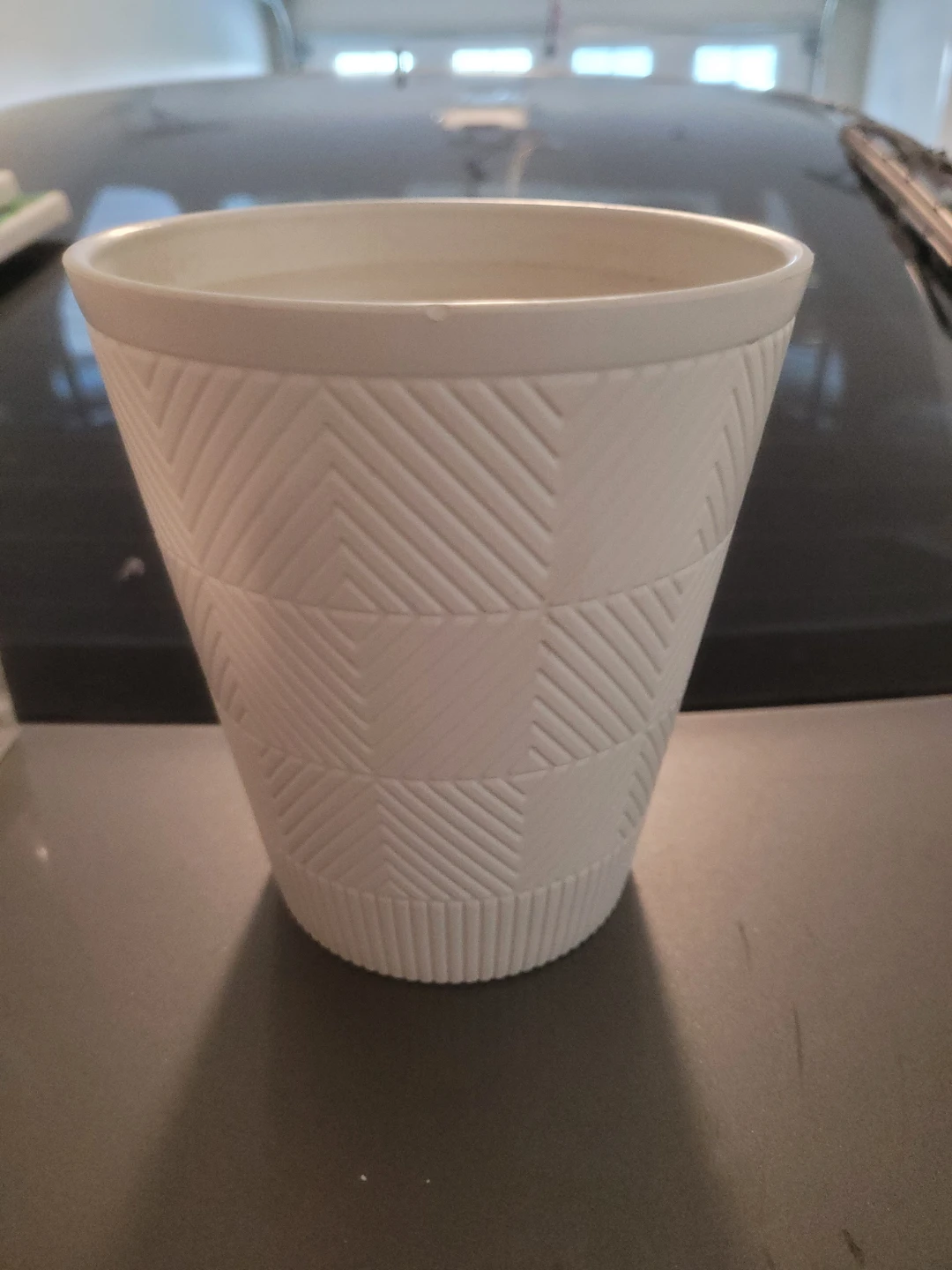 White Geometric Pattern Planter Pot