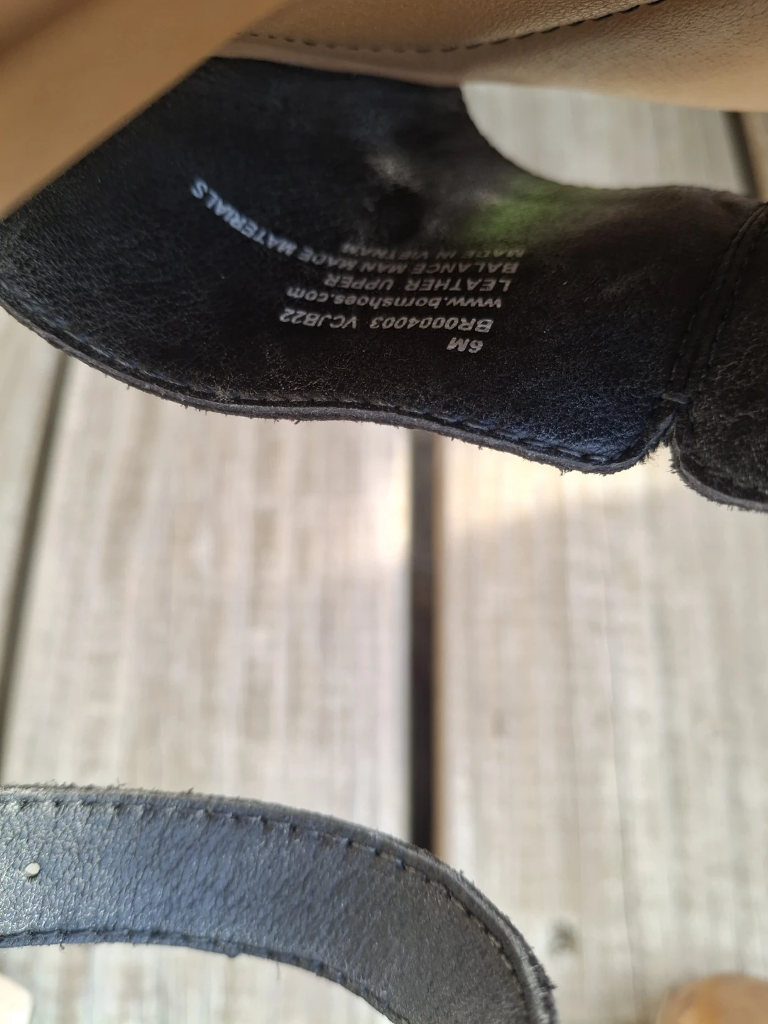 Born Black Leather Wedge Sandals Size 6M - photo 2