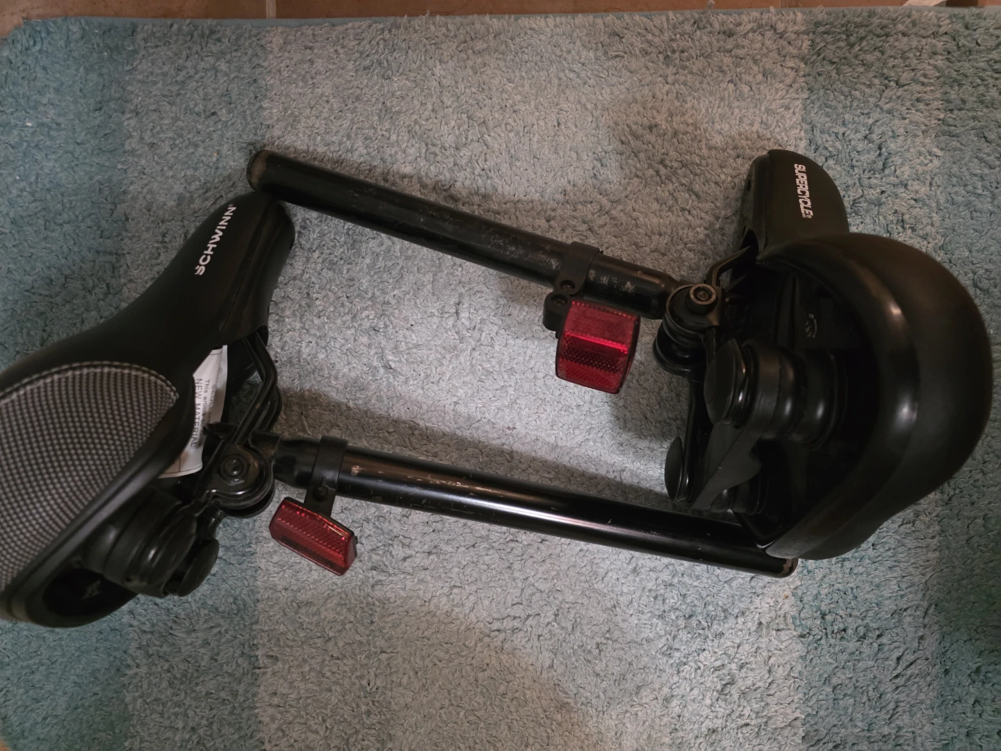 Comfort Bicycle Seat with Reflectors
