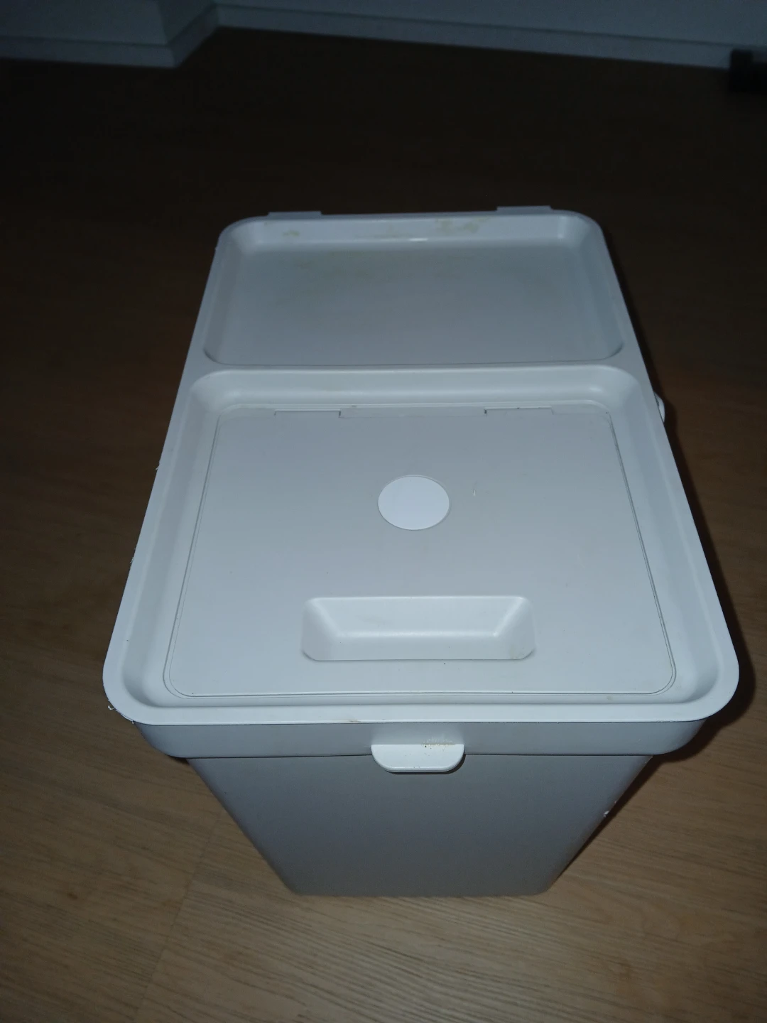 White Plastic Storage Bin with Lid