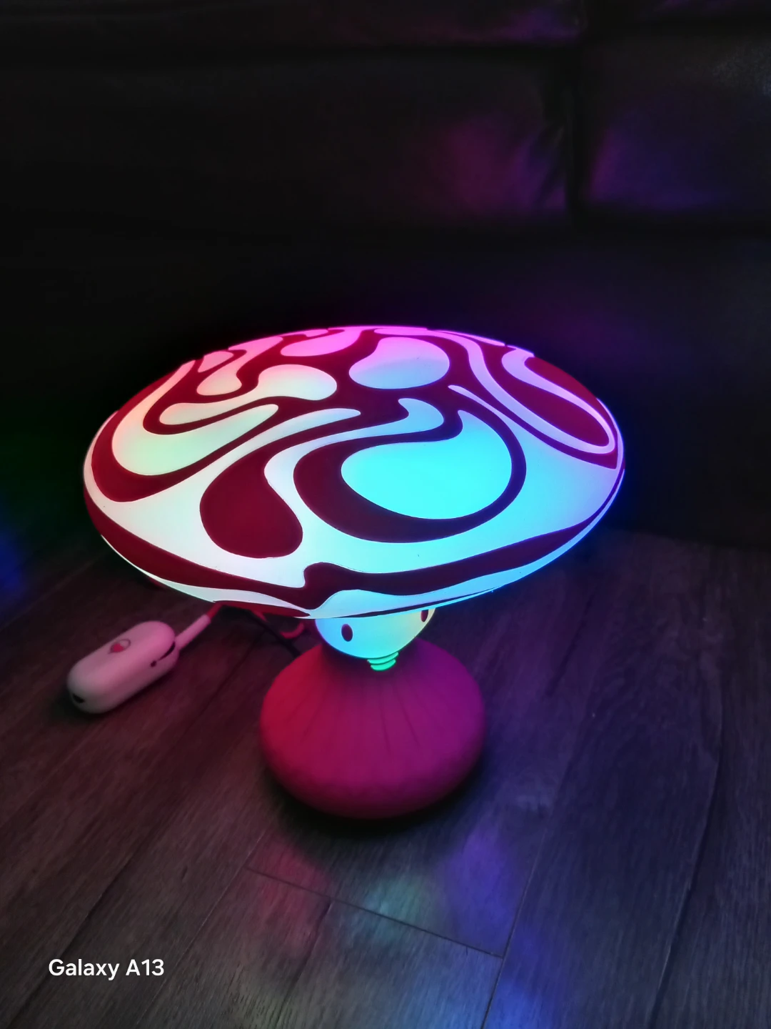 Wisdom Truffle Moon Lamp in pink designed by Karim Rashid. - photo 3