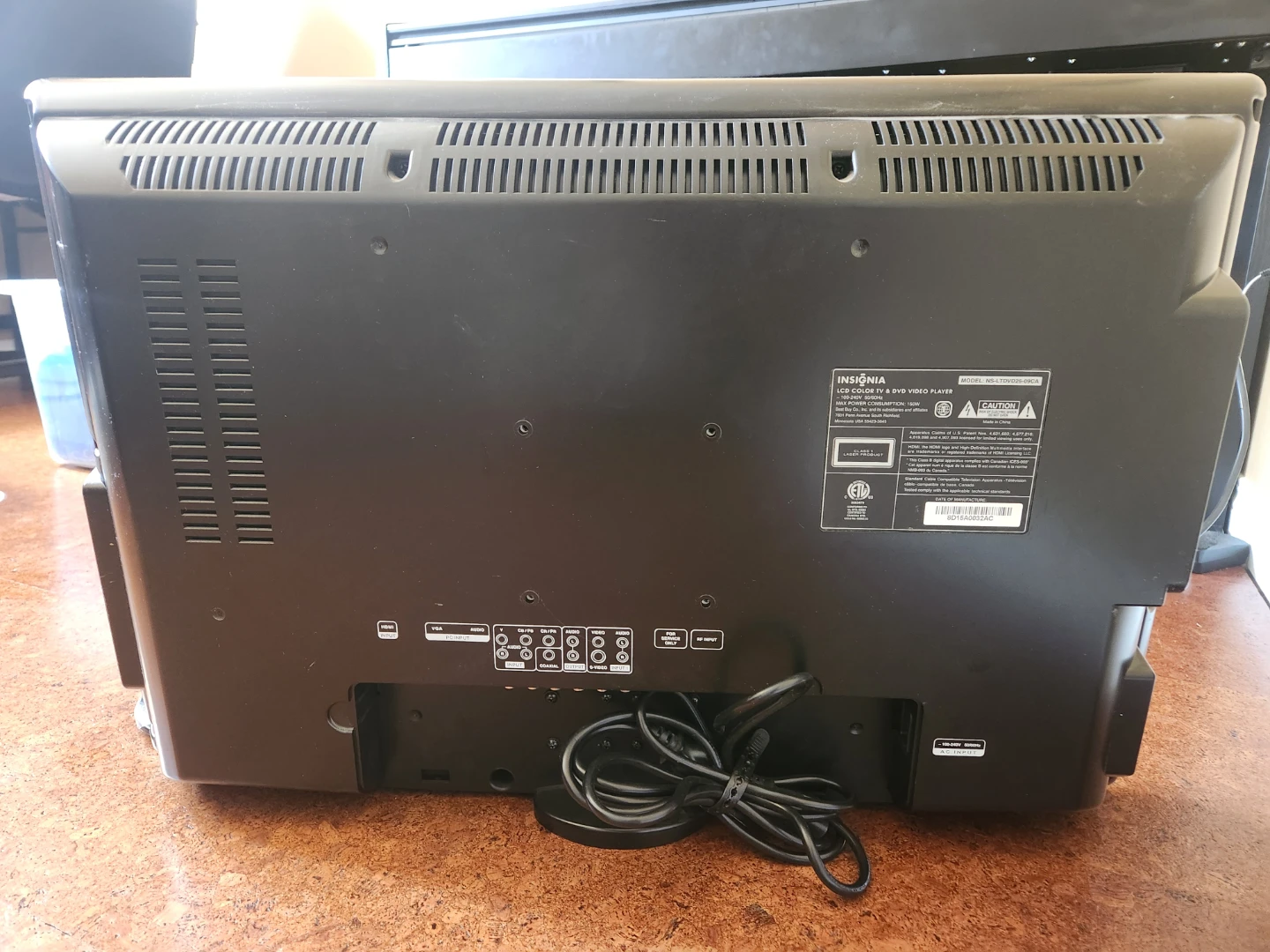 Insignia LCD Color TV & DVD Video Player - photo 3