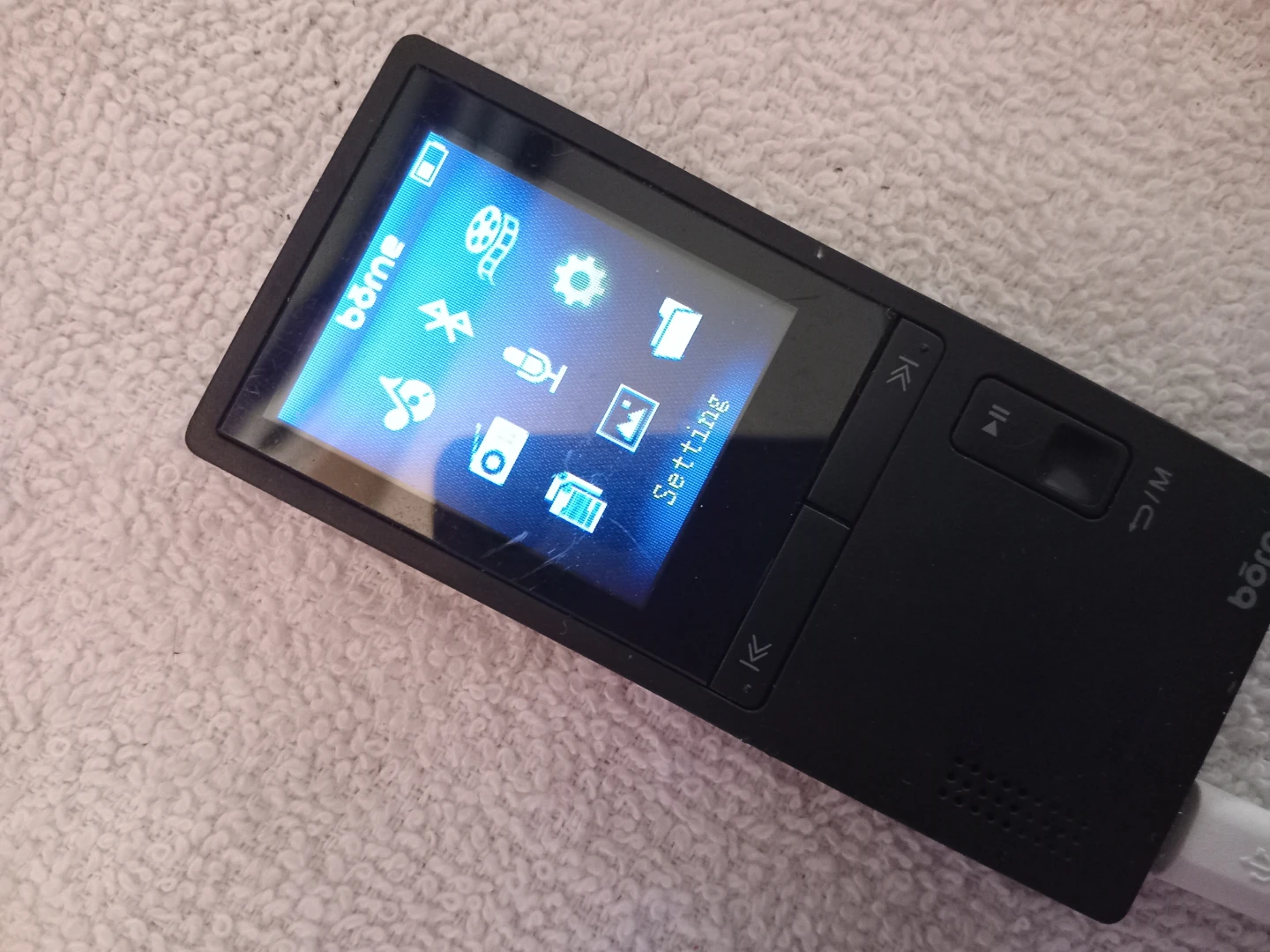 Borne MP3 Player with Screen