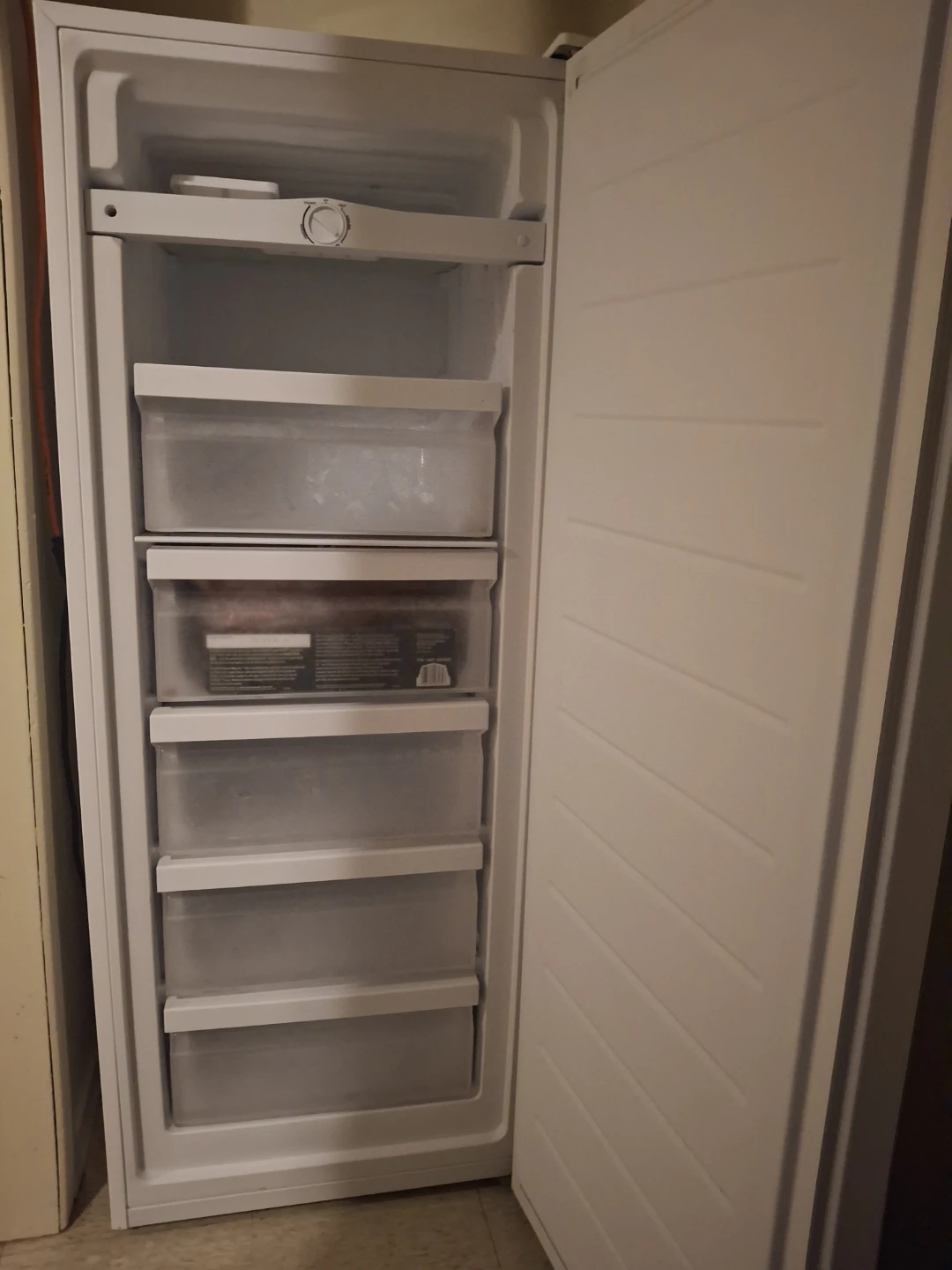 Midea Upright Freezer $100.00 - photo 2