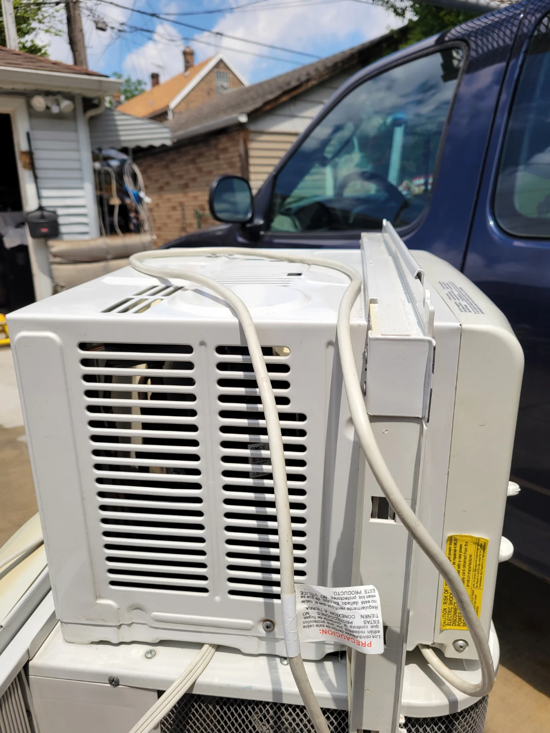 Frigidaire FFRA0511R1E Room Air Conditioner 5,000 BTU - photo 2