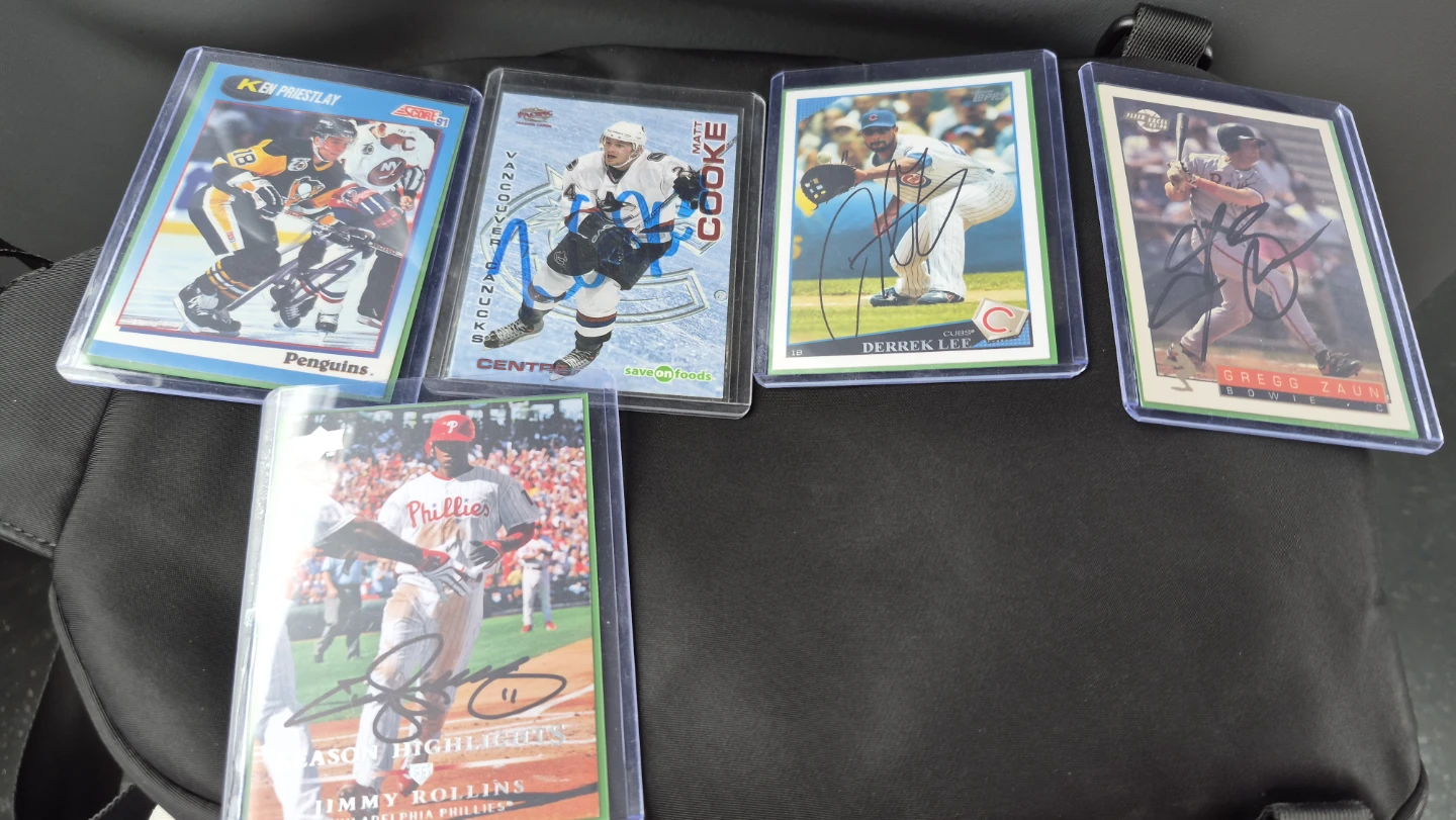 Collection of 5 Autographed Sports Cards - Hockey & Baseball