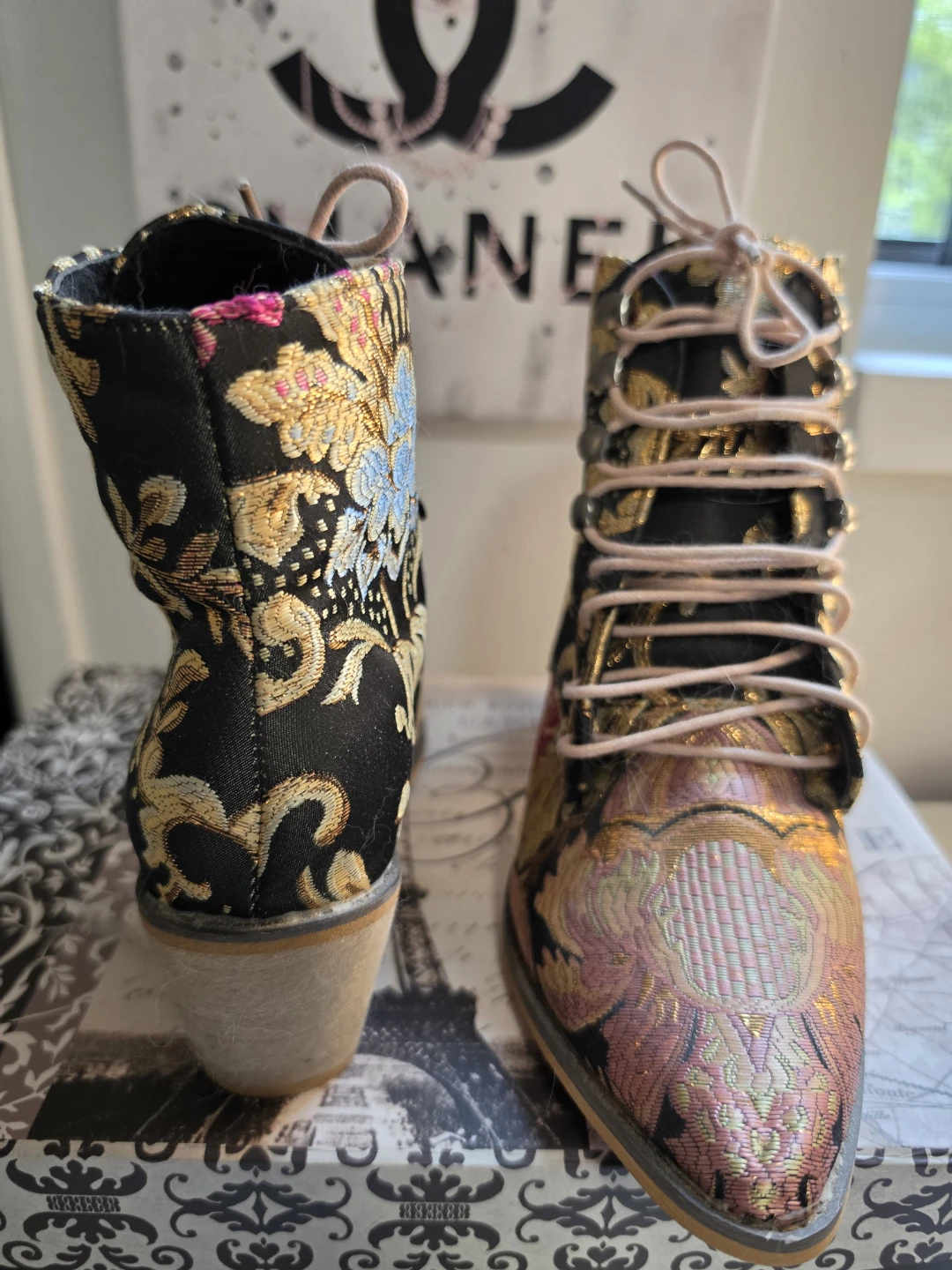 Women's Embroidered Lace-Up Boots