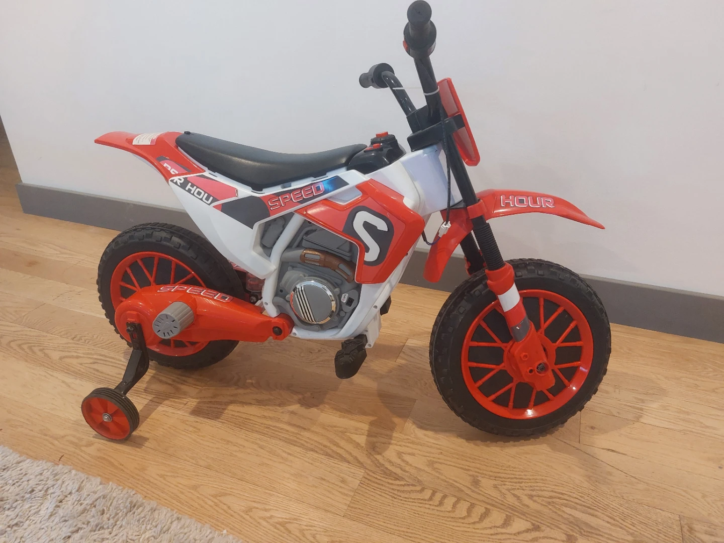 Aosom 12V Electric Kids Ride On Dirt Bike w/ Training Wheels,