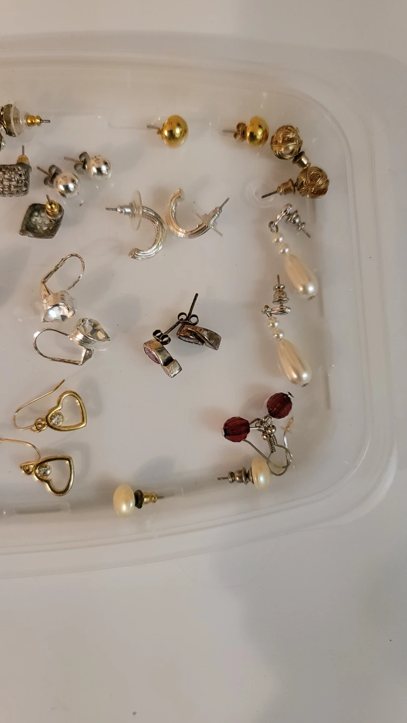 Assorted Lot of Earrings (F) - photo 3