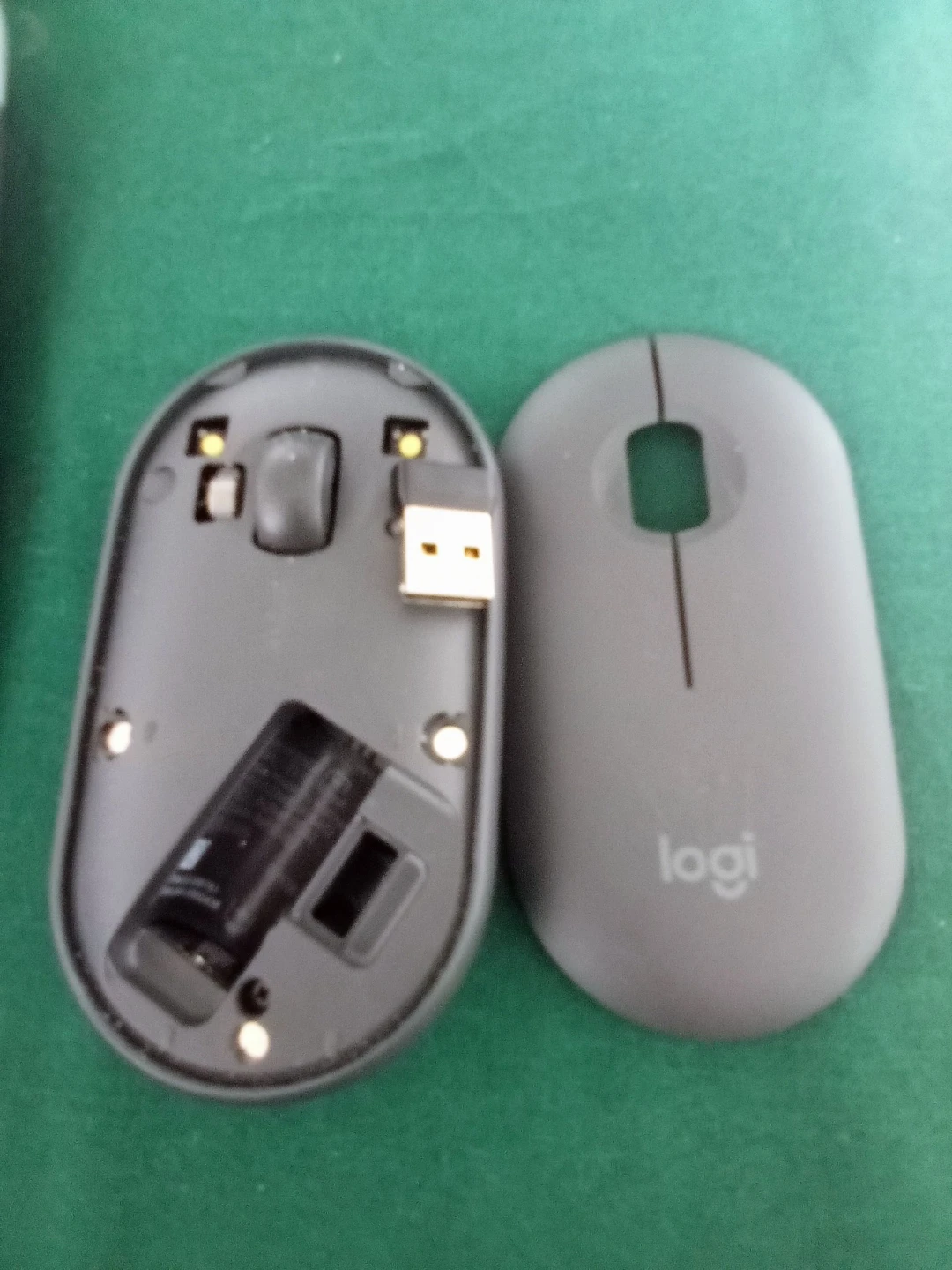 Logitech Wireless Keyboard and Mouse Combo - photo 3
