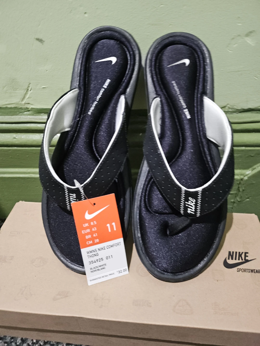 Nike Comfort Thong Flip Flops - Black - Size 11 - photo 3