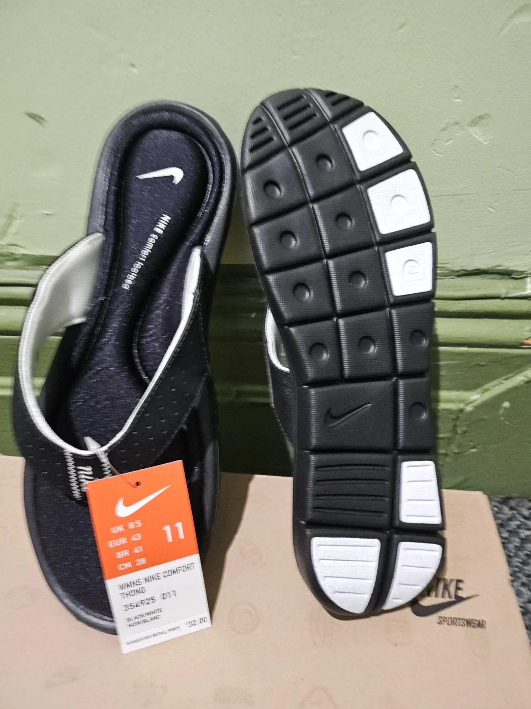 Nike Comfort Thong Flip Flops - Black - Size 11 - photo 4