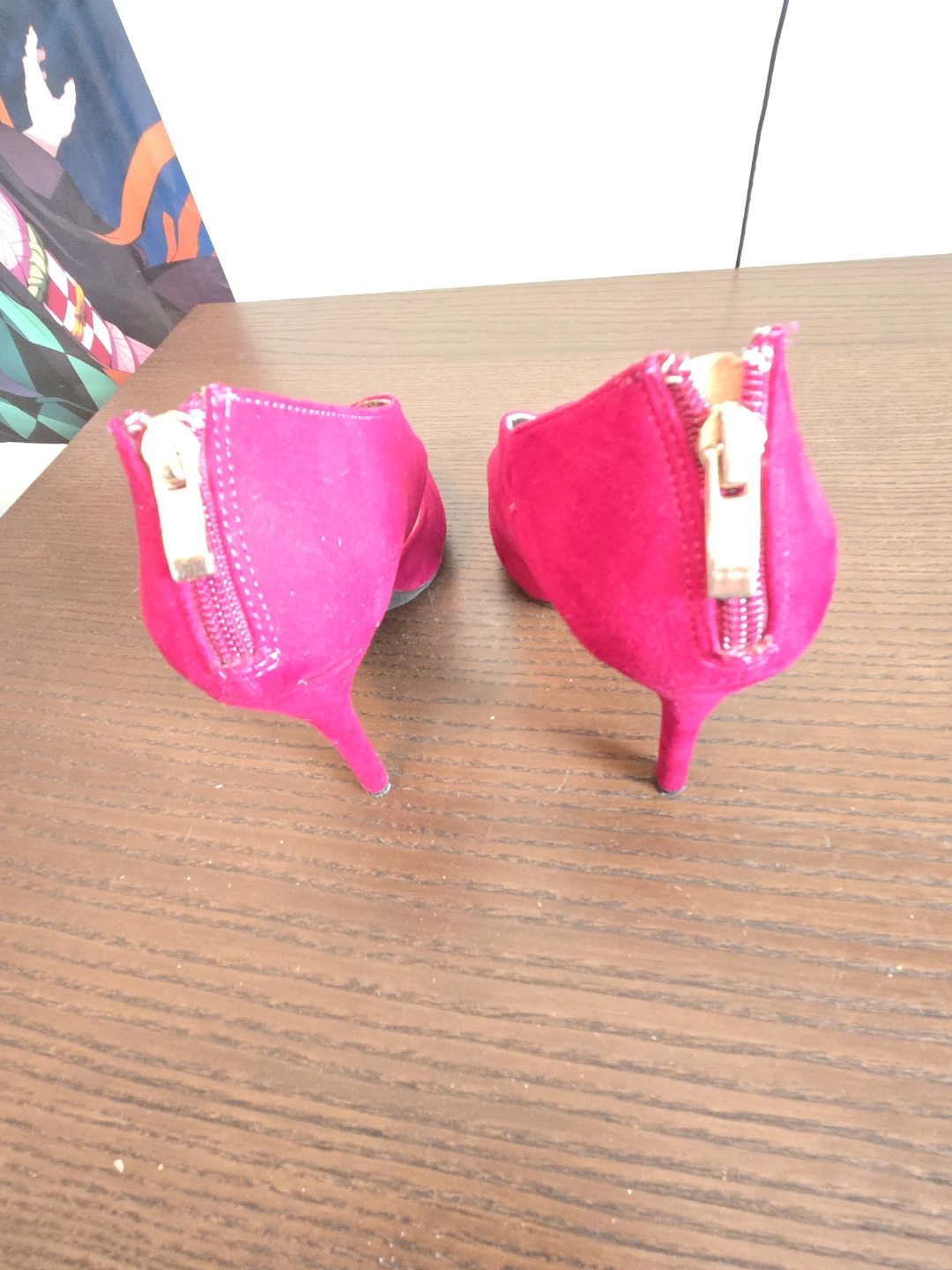 Women's Pink Suede Cross-Strap Peep-Toe Heels Size 8 - photo 2