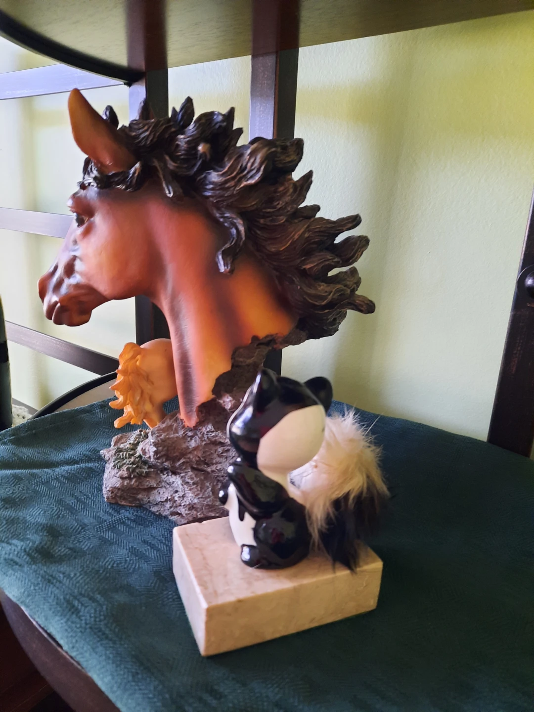 Horse and Skunk Figurines - photo 2