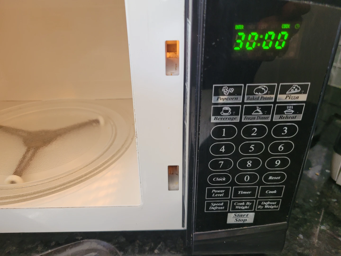 Danby Designer Microwave Oven - photo 3