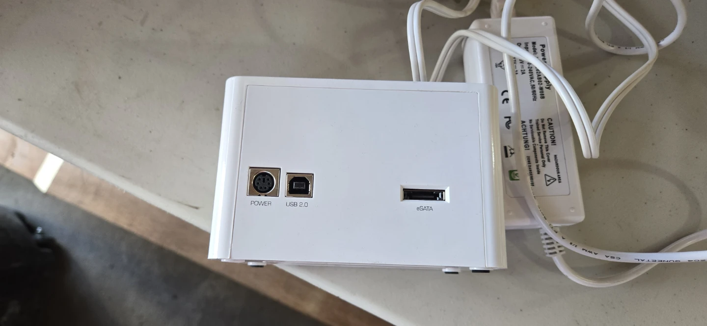 Vantec NexStar Hard Drive Dock - photo 2
