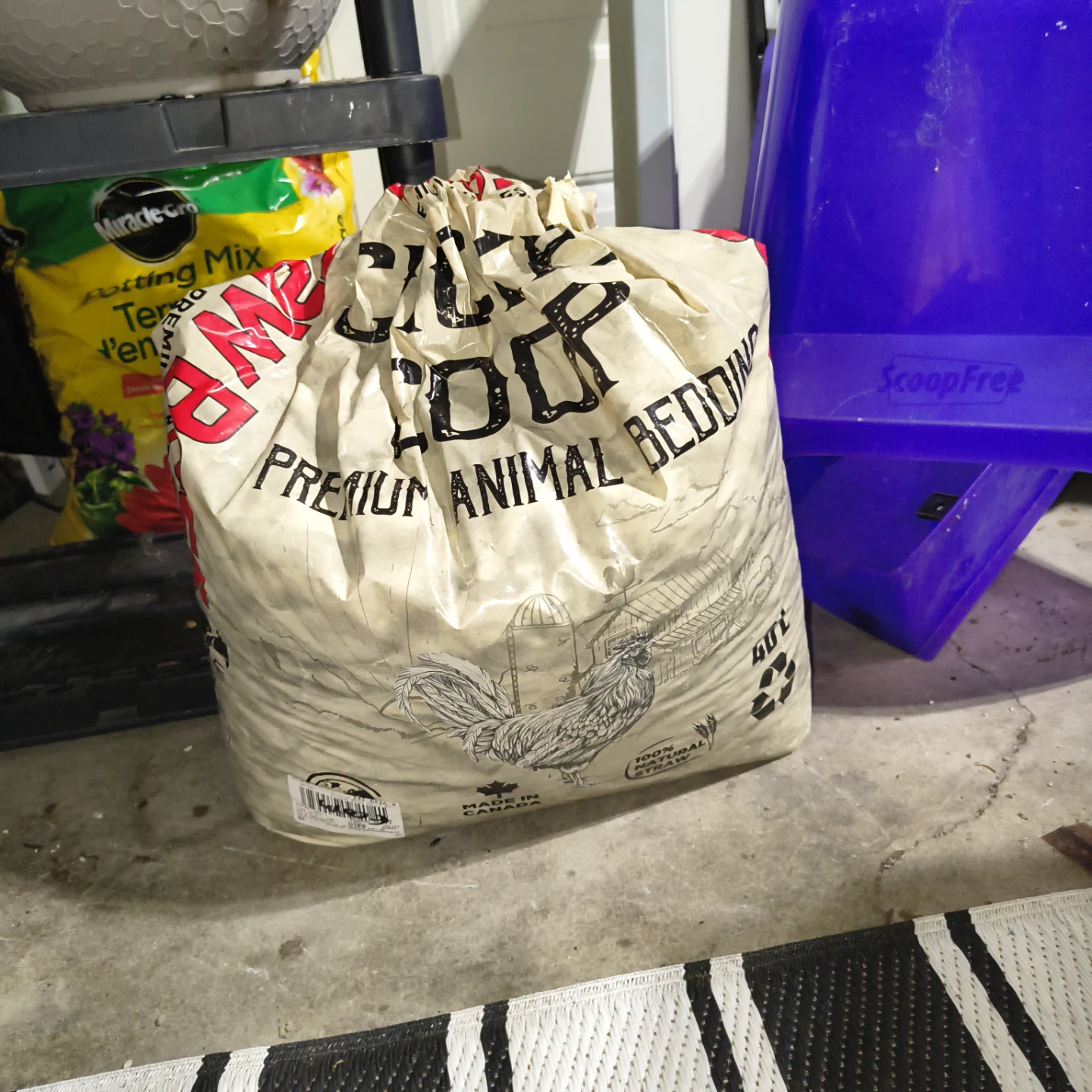 The Straw Boss Premium Animal Bedding for Chicken Coop - photo 2