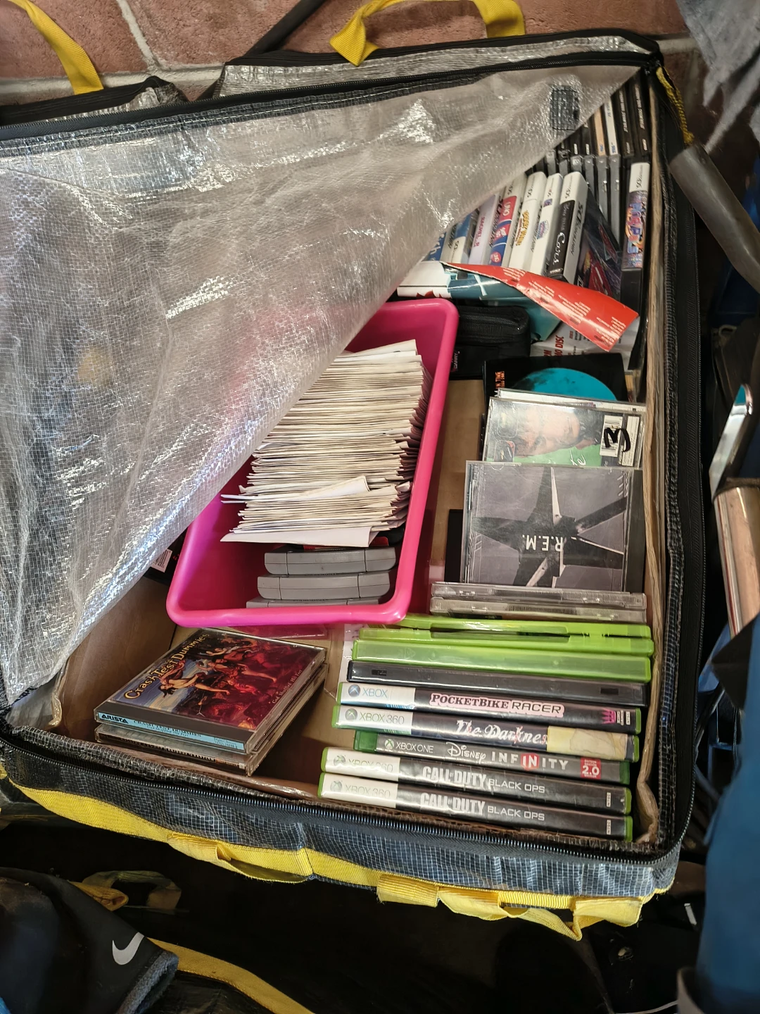 Vintage Garage Sale @ 2021 N POINT ST - photo 2