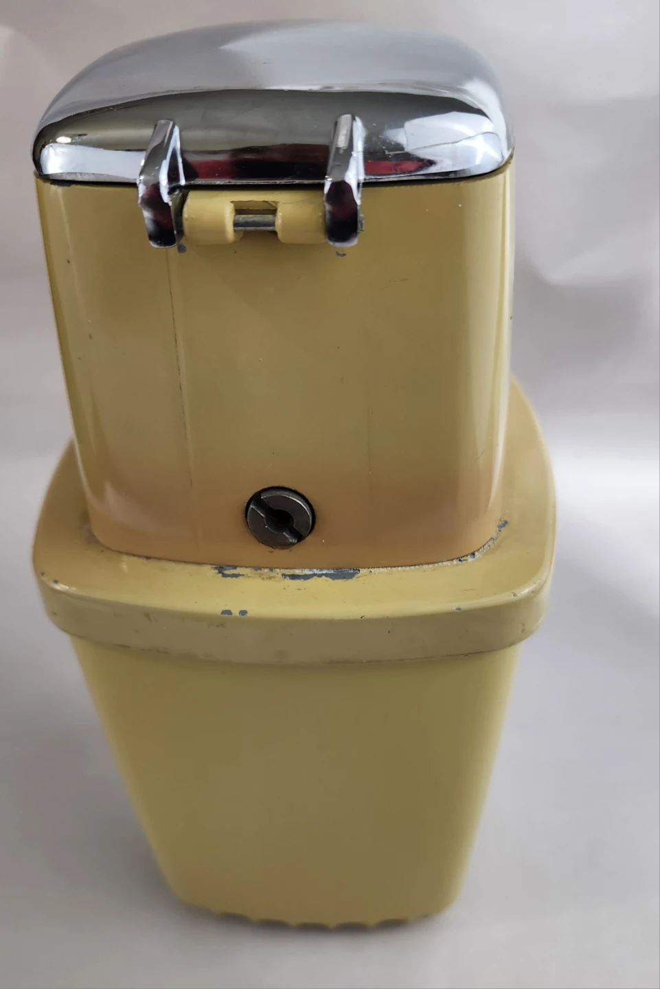 Vintage 1950s Swing-a-way Ice Crusher - photo 3