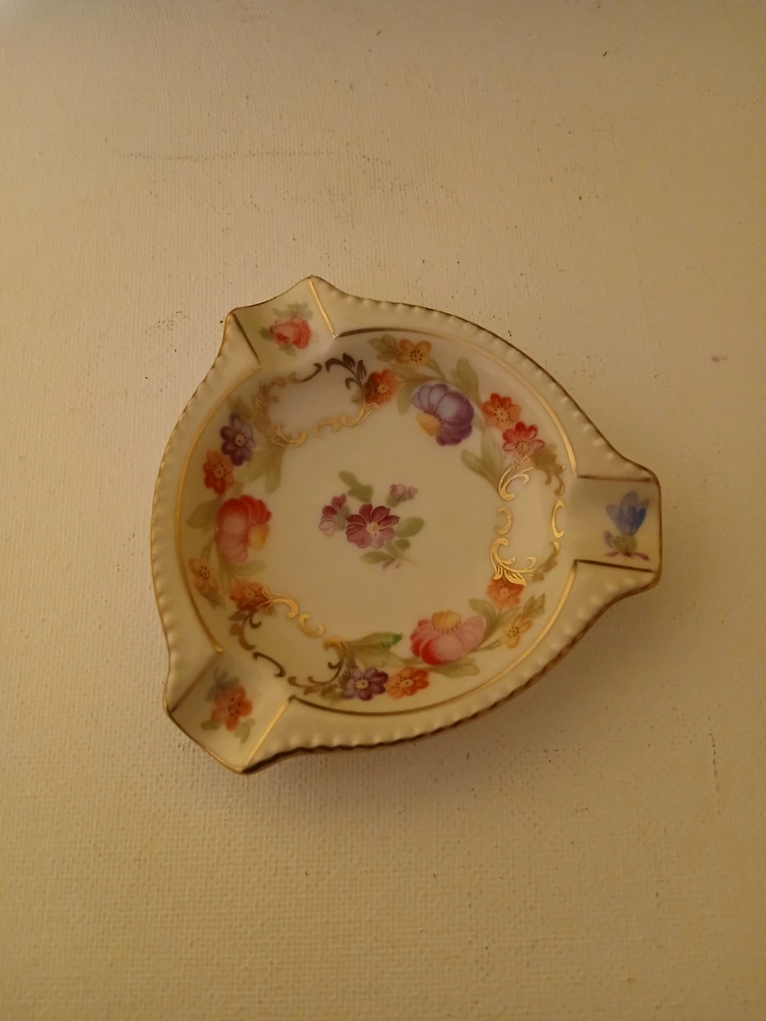 Schumann Arzberg Dresden Flowers Ashtray