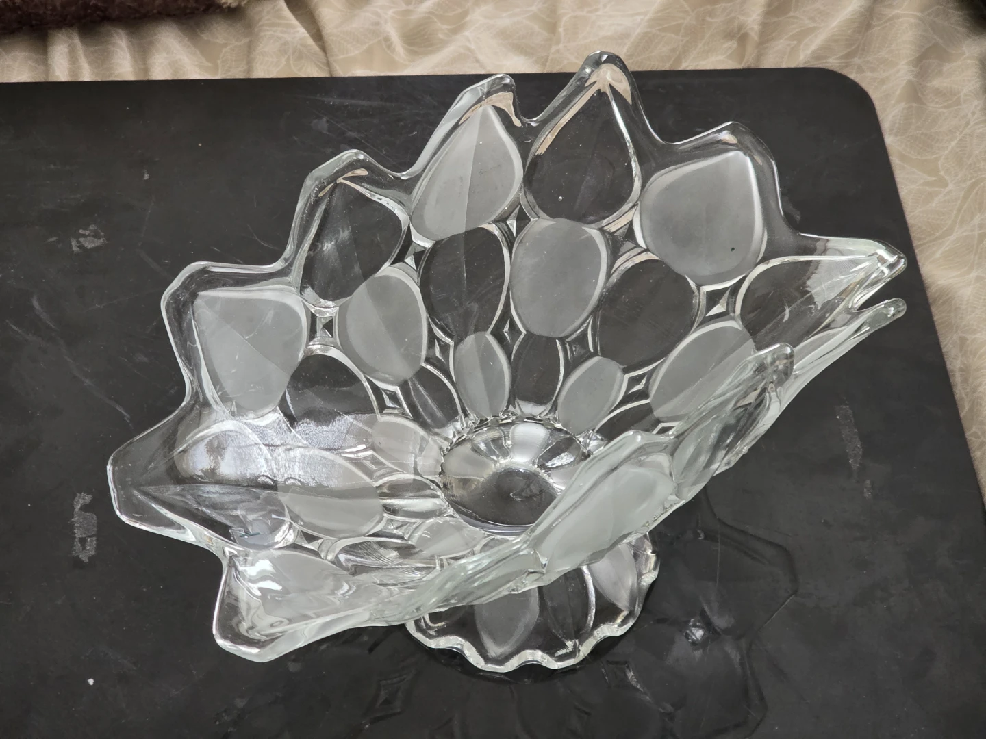 Vintage Decorative Frosted Glass Fruit Bowl