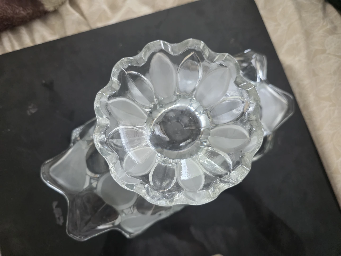 Vintage Decorative Frosted Glass Fruit Bowl - photo 3