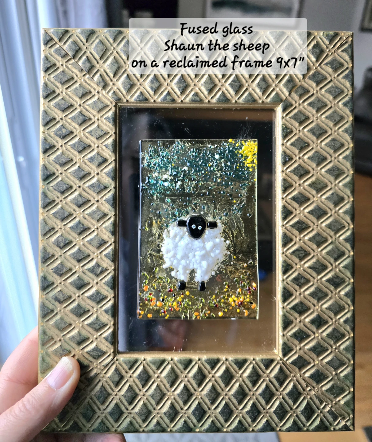 Fused glass "Shaun the Sheep"
