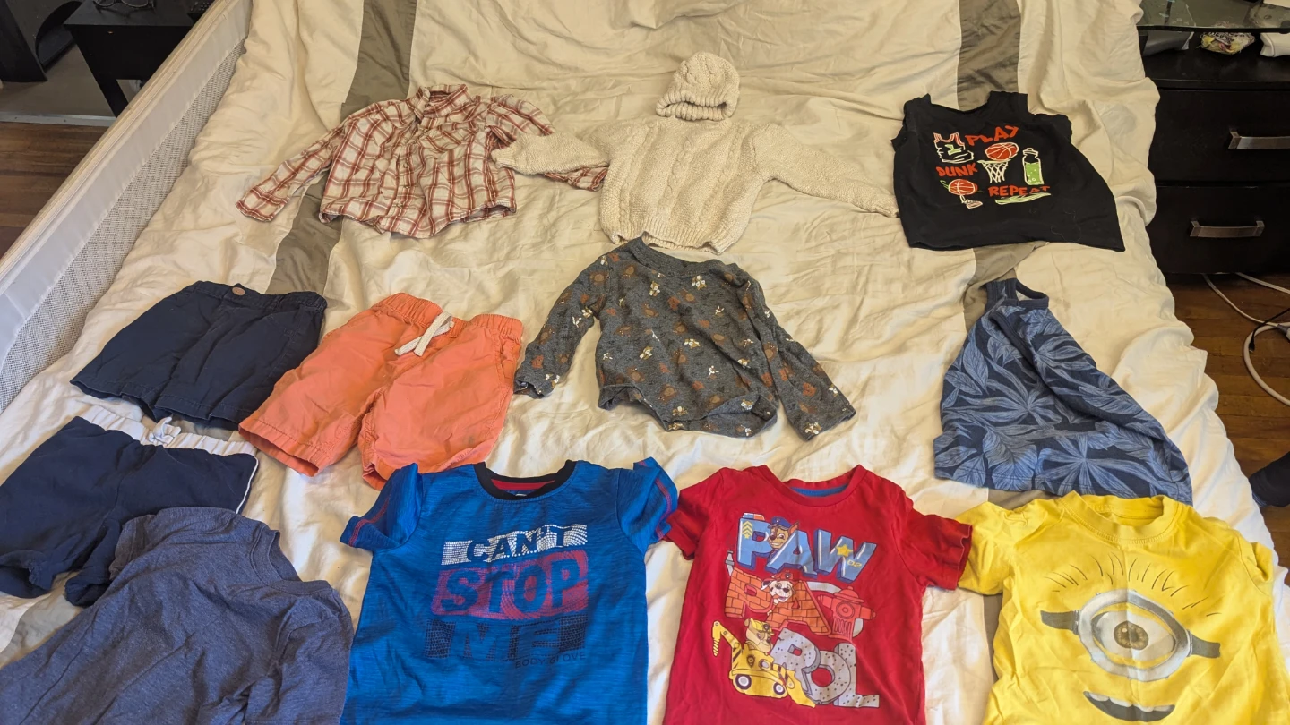 3T Boys' Assorted Clothes Bundle - 12+ Pieces - photo 3